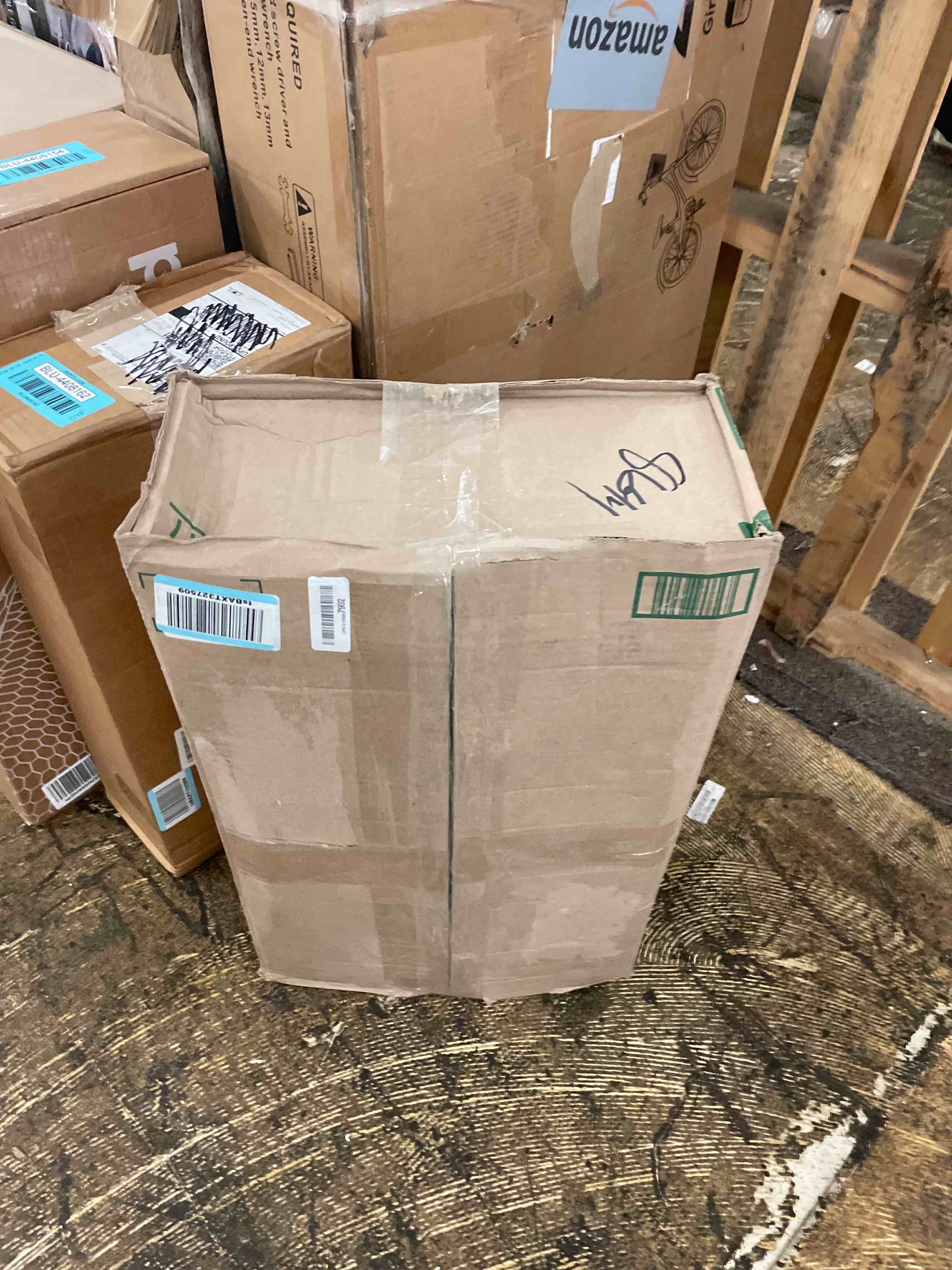 https://s3.amazonaws.com/lotting-images-prod/phillipi/BLU4408164_1752505731820.jpeg