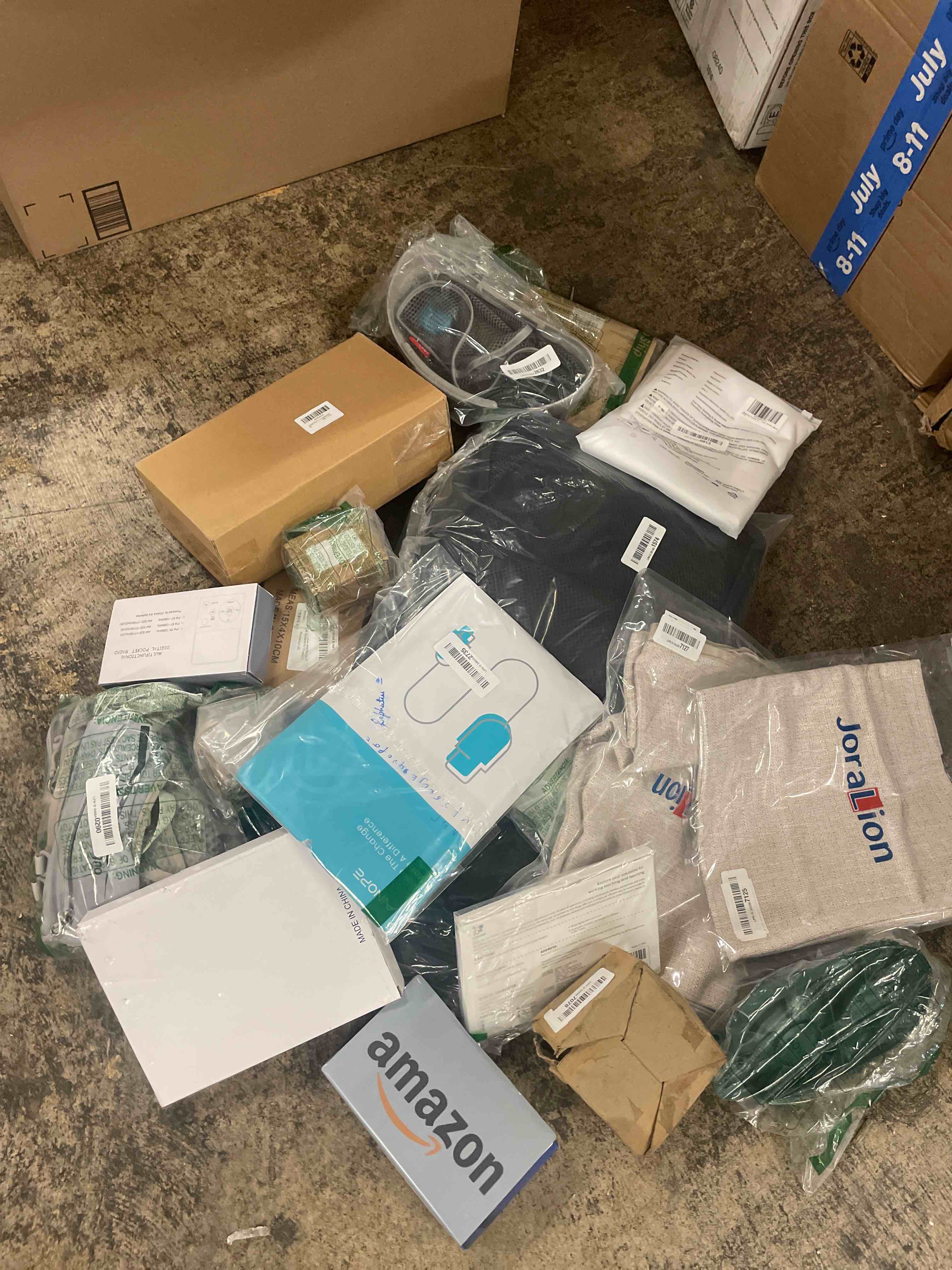 https://s3.amazonaws.com/lotting-images-prod/phillipi/BLU4408278_1754468307418.jpeg