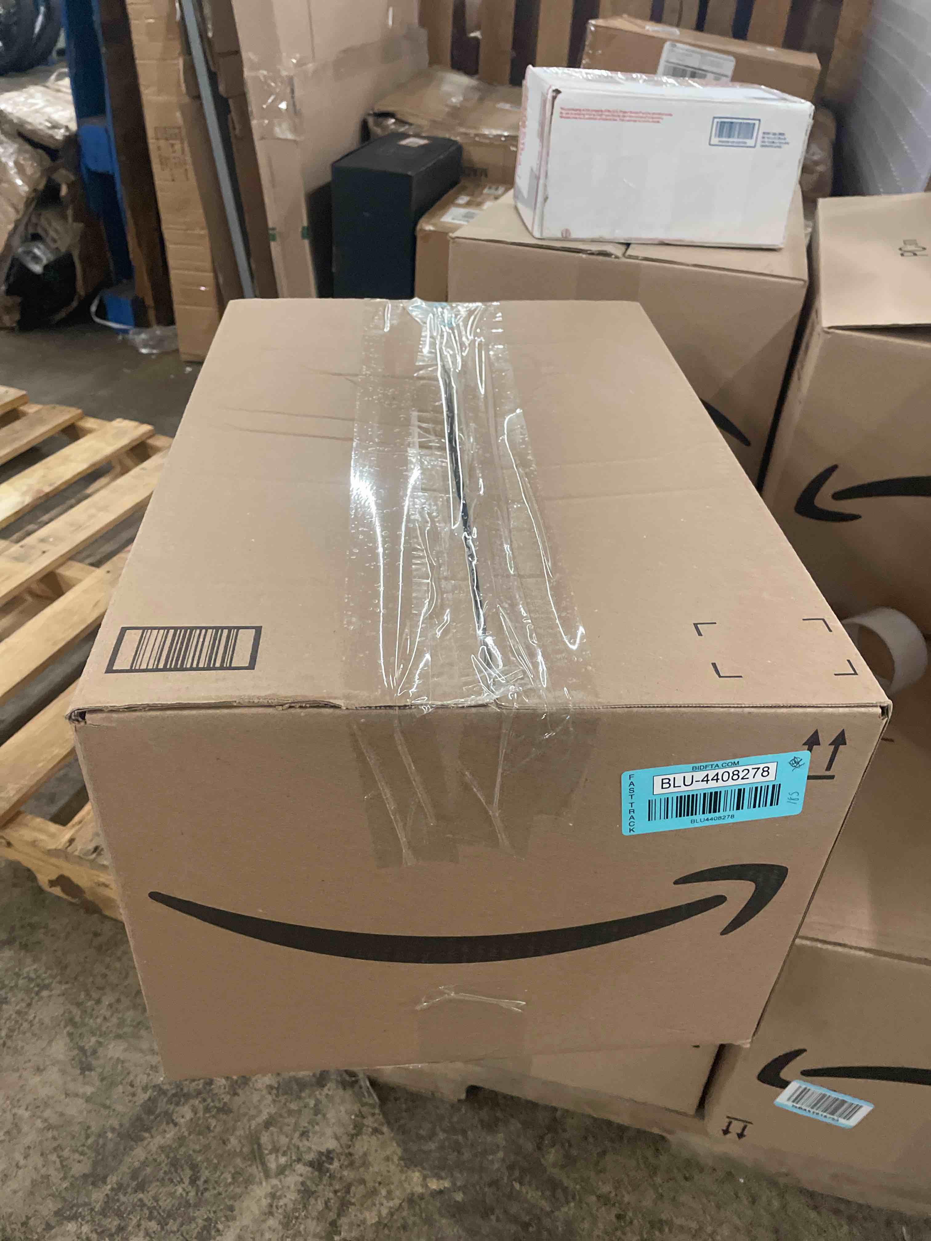 https://s3.amazonaws.com/lotting-images-prod/phillipi/BLU4408278_1754468384936.jpeg