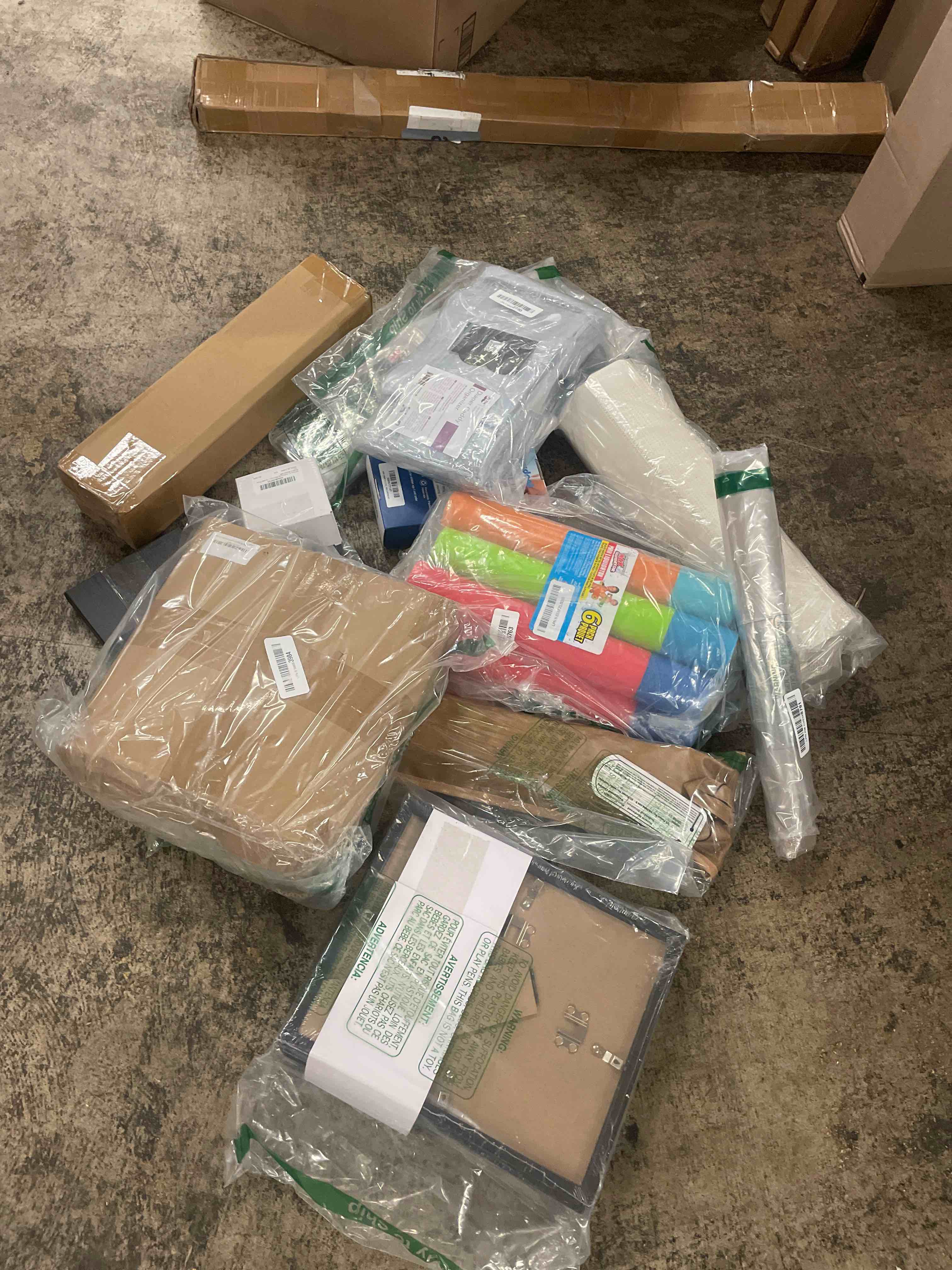 https://s3.amazonaws.com/lotting-images-prod/phillipi/BLU4408279_1754468551172.jpeg