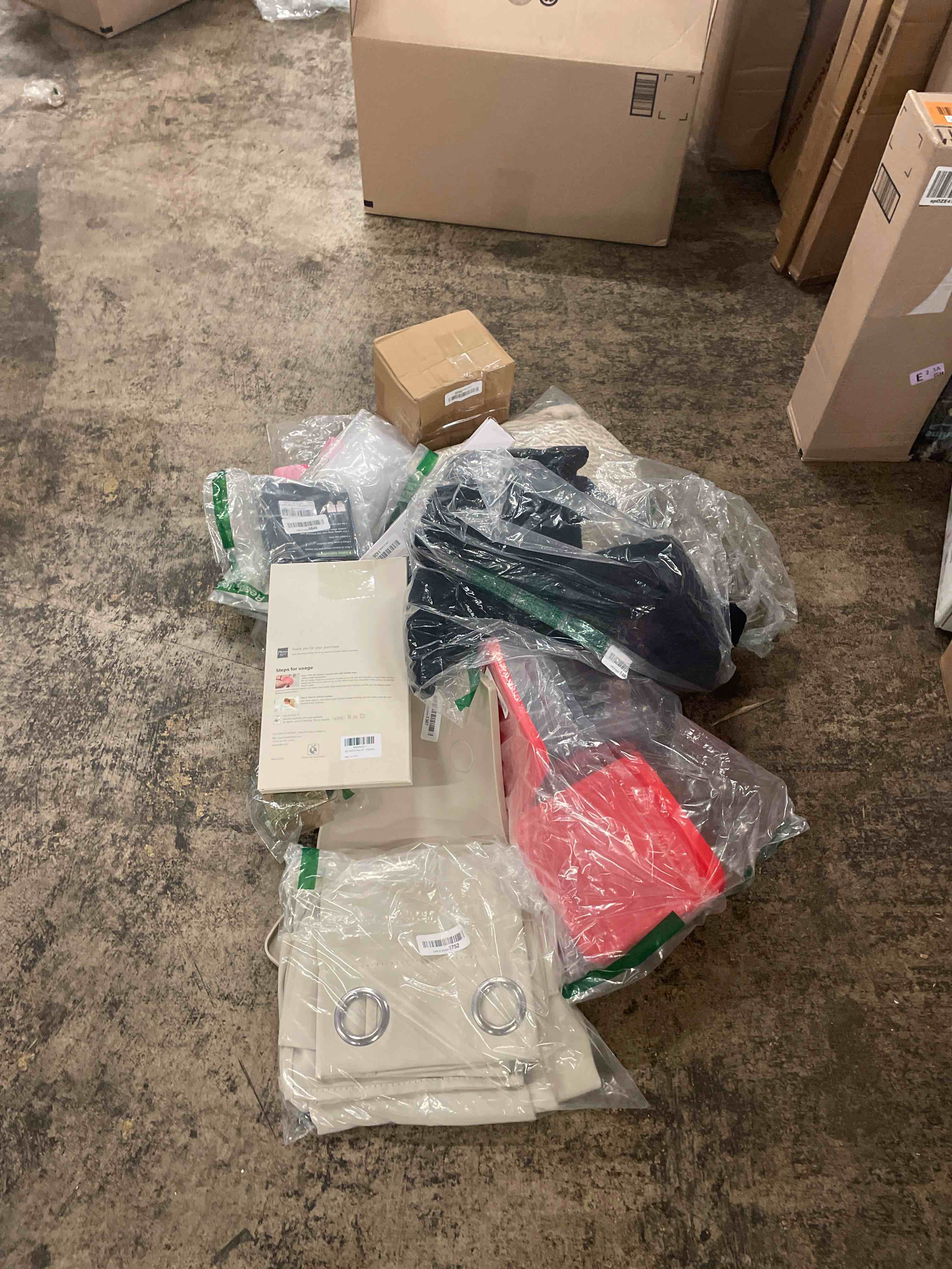 https://s3.amazonaws.com/lotting-images-prod/phillipi/BLU4408283_1754469103379.jpeg