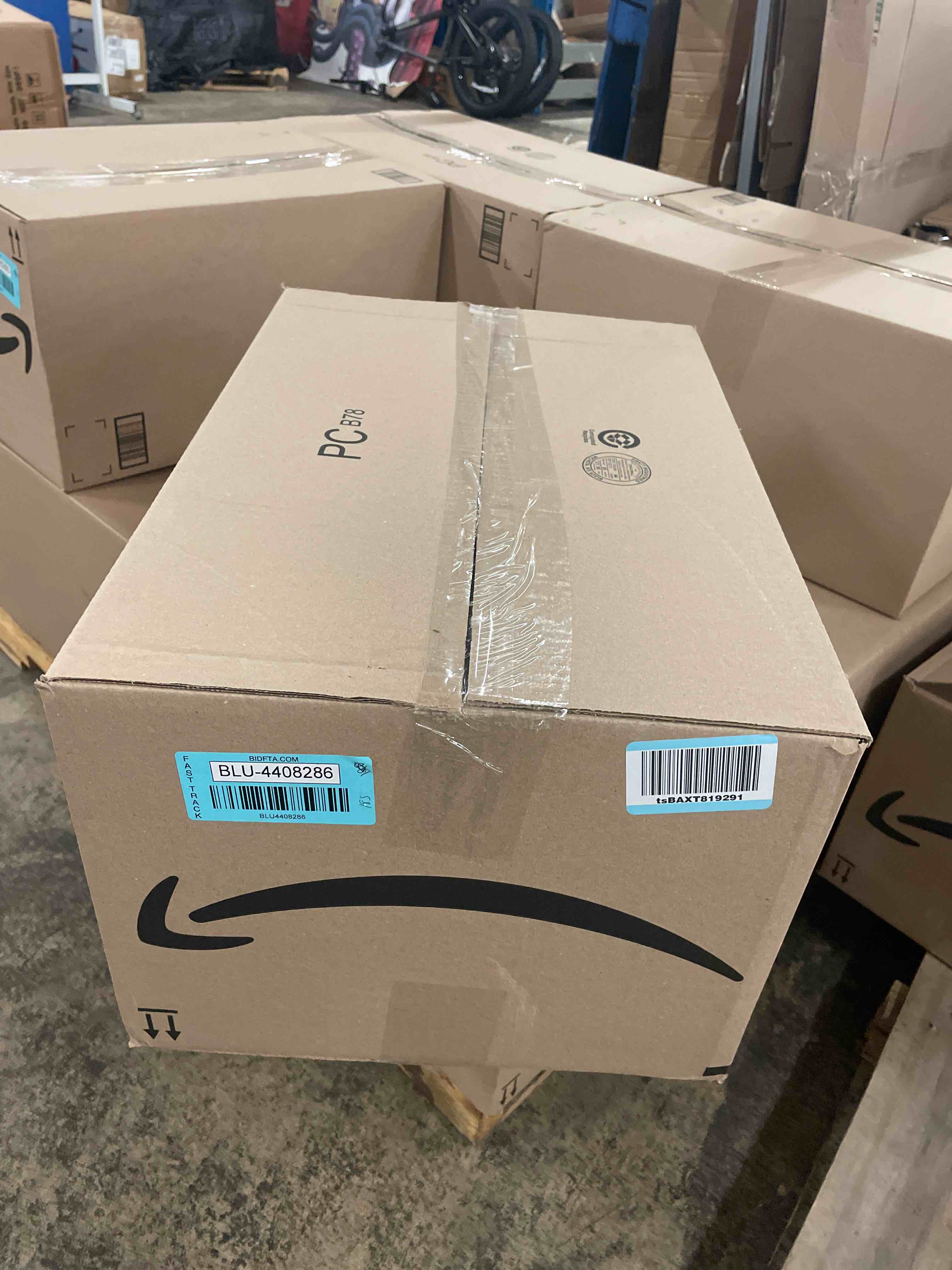 https://s3.amazonaws.com/lotting-images-prod/phillipi/BLU4408286_1754469426134.jpeg
