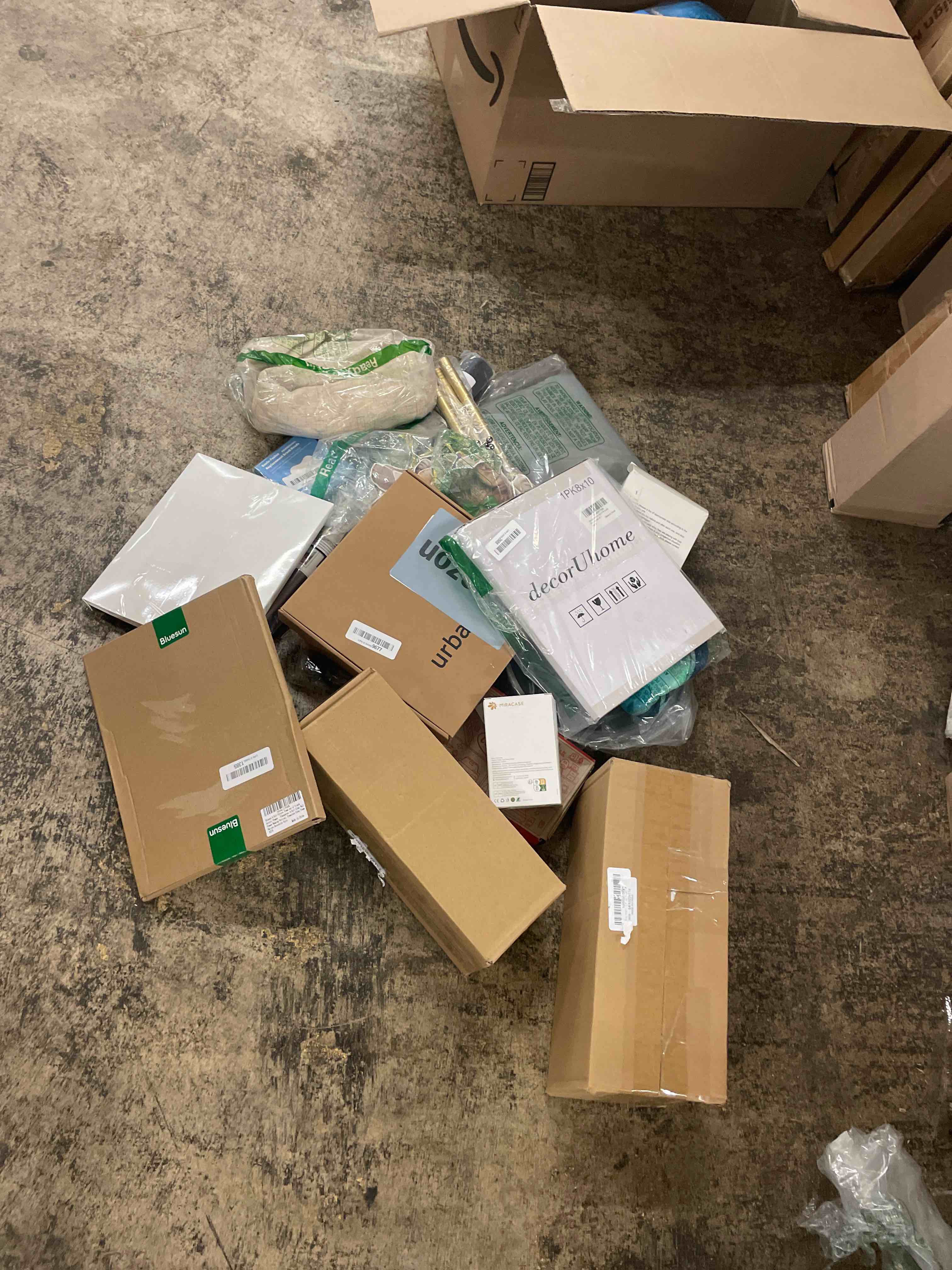 https://s3.amazonaws.com/lotting-images-prod/phillipi/BLU4408288_1754469701330.jpeg