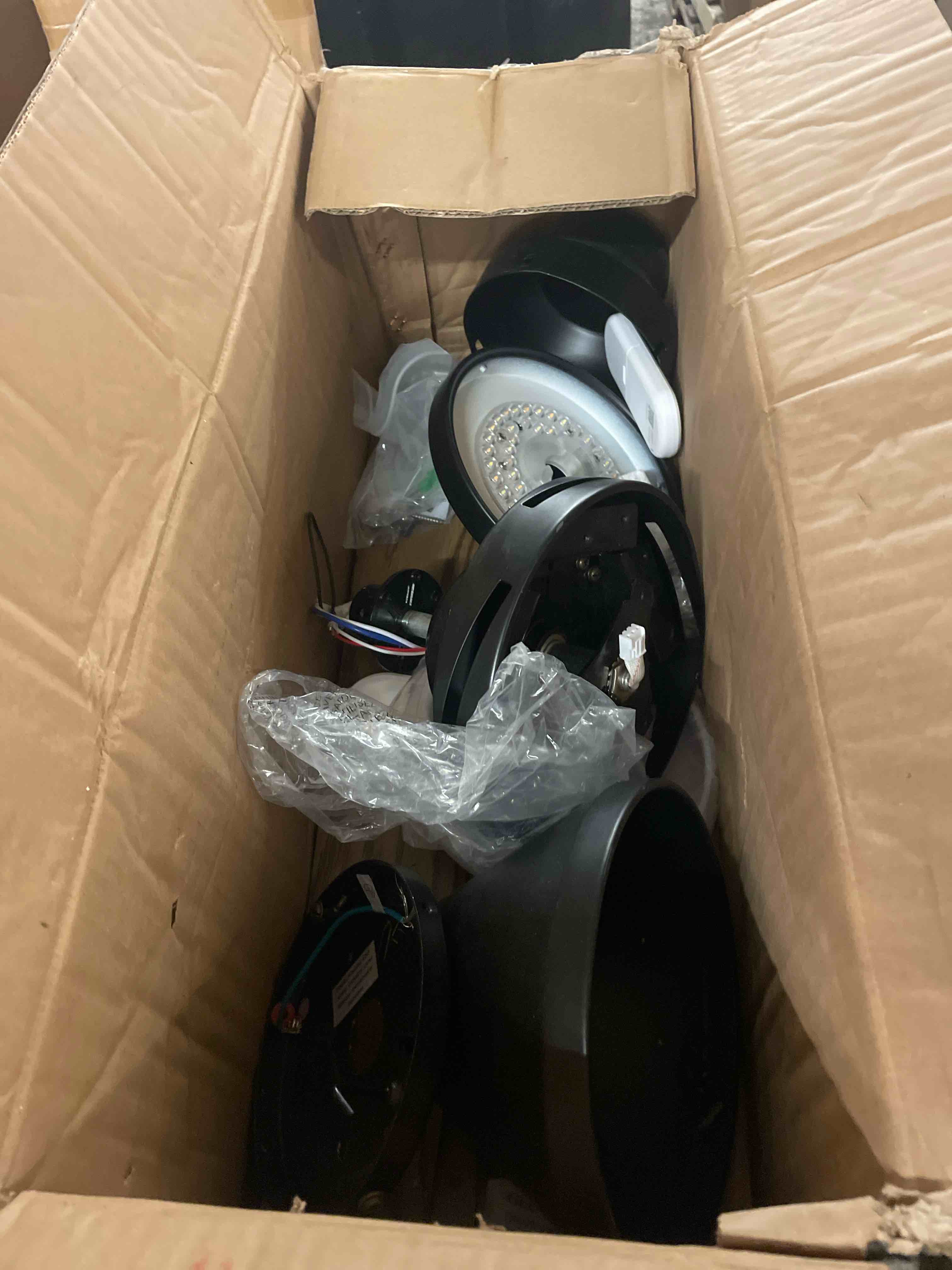 https://s3.amazonaws.com/lotting-images-prod/phillipi/BLU4408546_1753471889723.jpeg