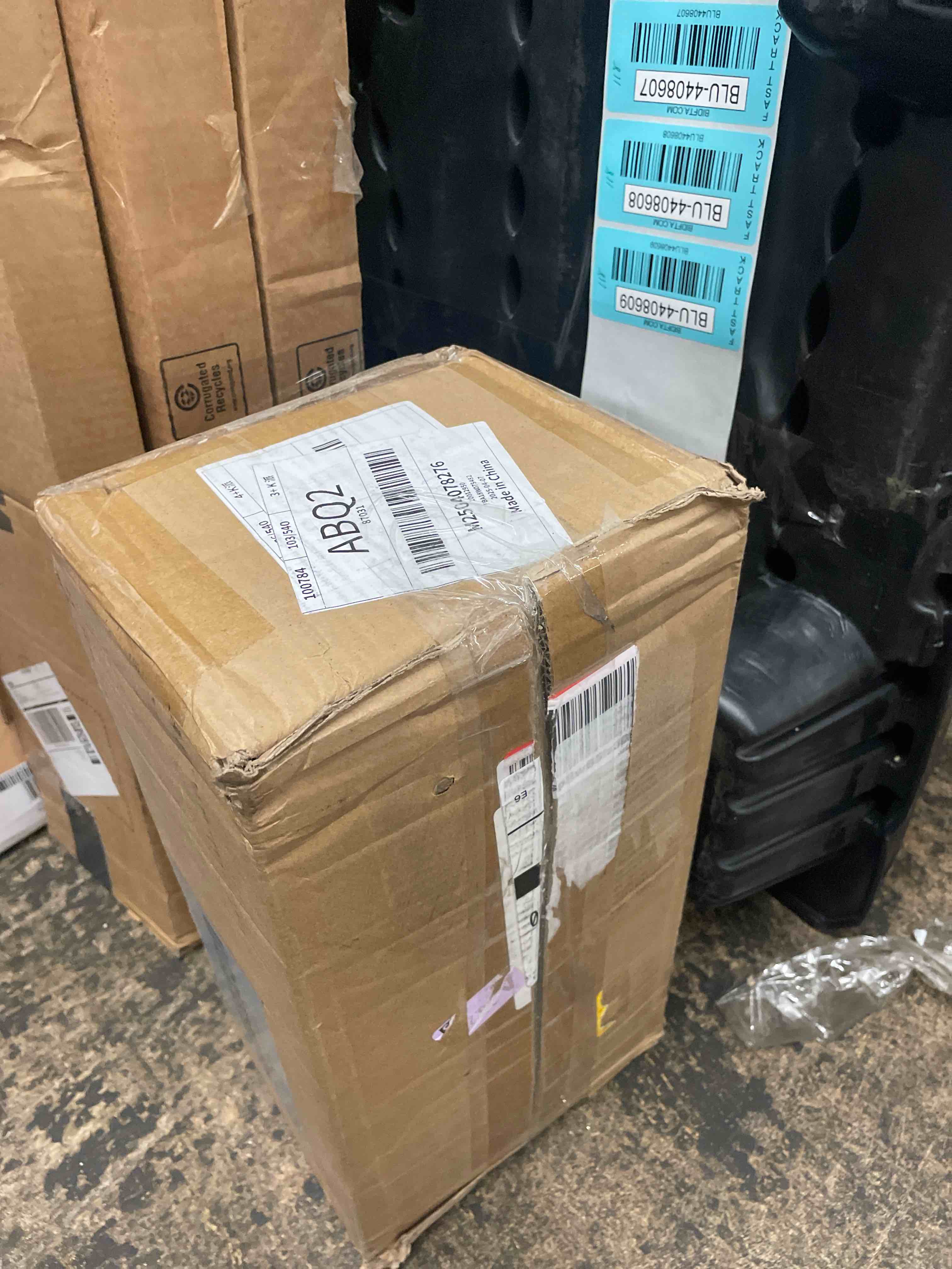 https://s3.amazonaws.com/lotting-images-prod/phillipi/BLU4408609_1753460855461.jpeg