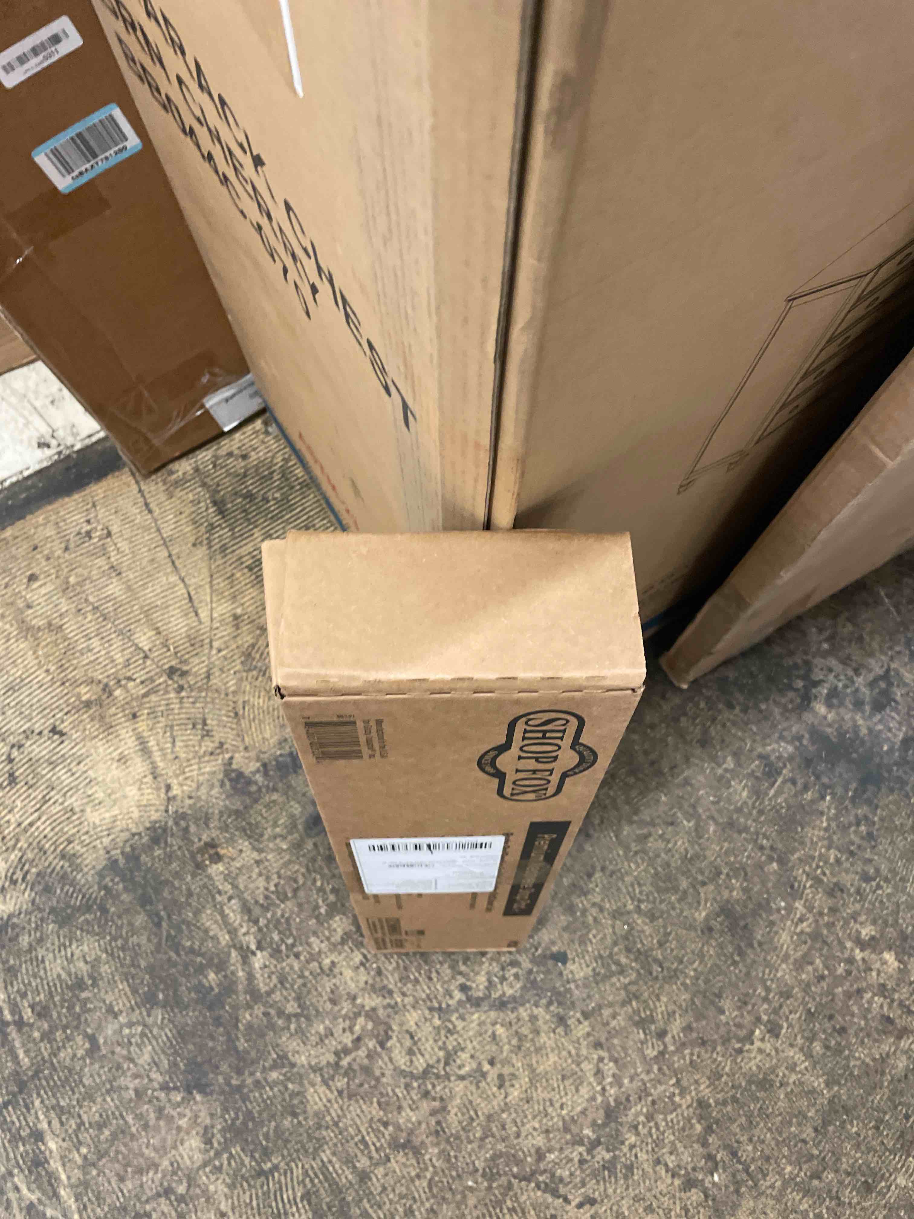 https://s3.amazonaws.com/lotting-images-prod/phillipi/BLU4408830_1753994966692.jpeg
