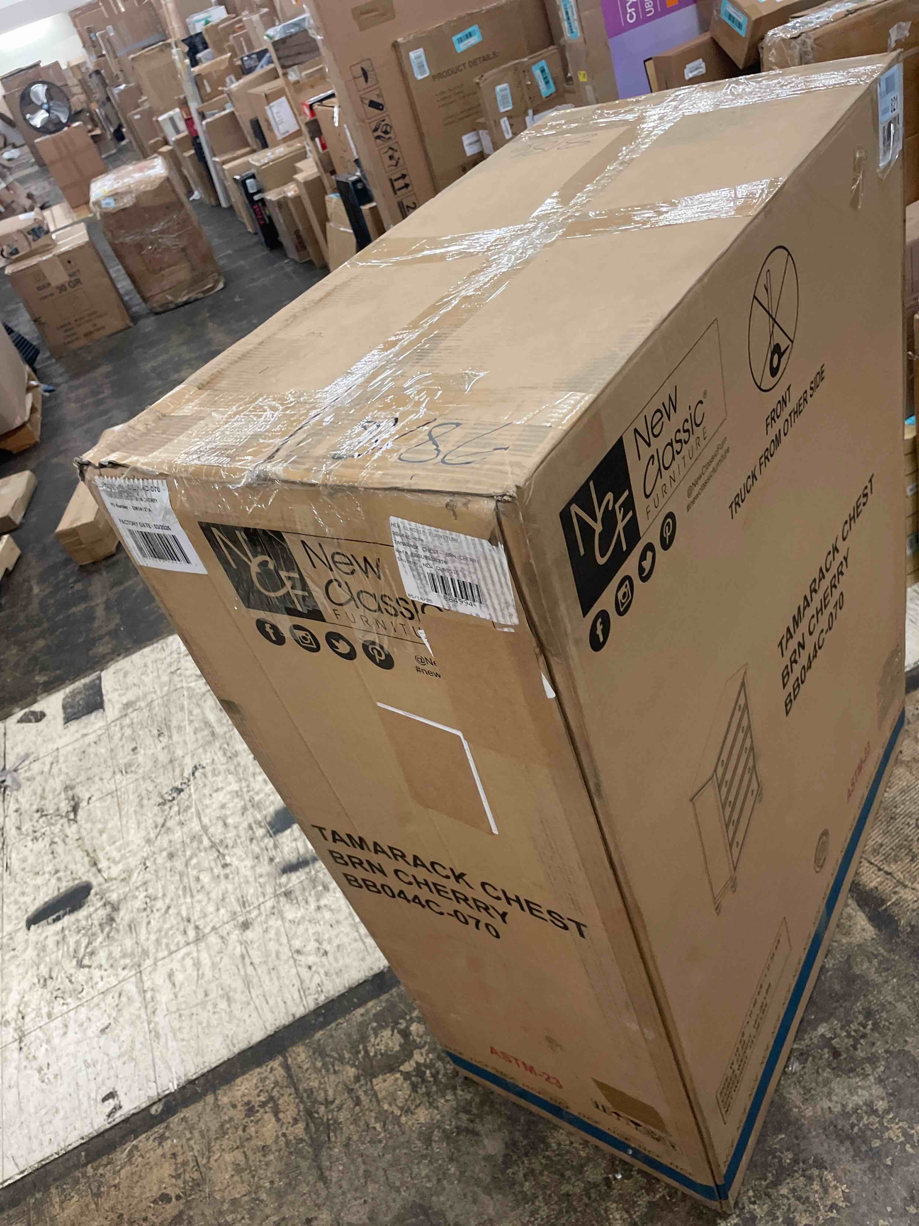 https://s3.amazonaws.com/lotting-images-prod/phillipi/BLU4408838_1753994042837.jpeg