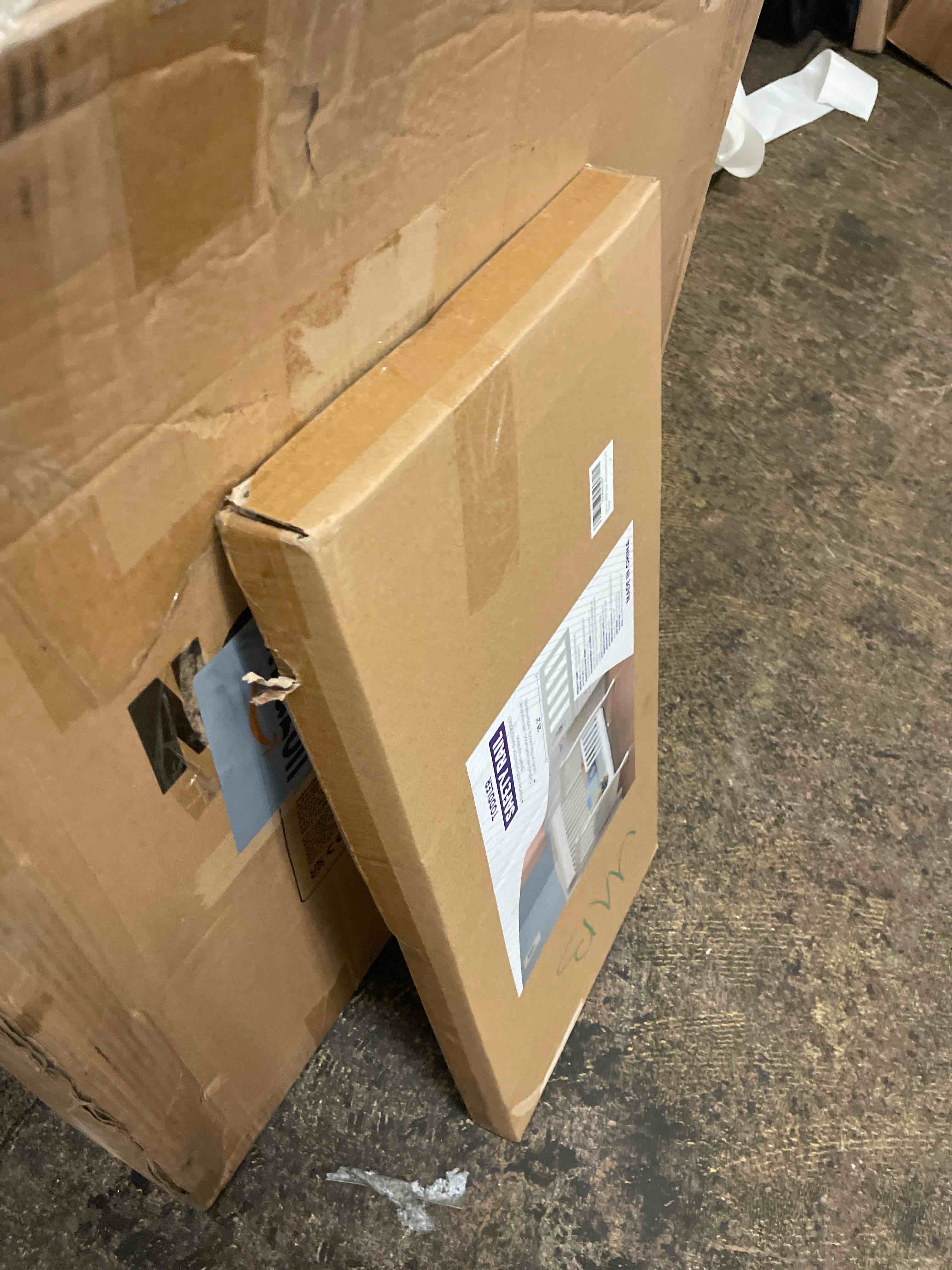 https://s3.amazonaws.com/lotting-images-prod/phillipi/BLU4408839_1753993880584.jpeg