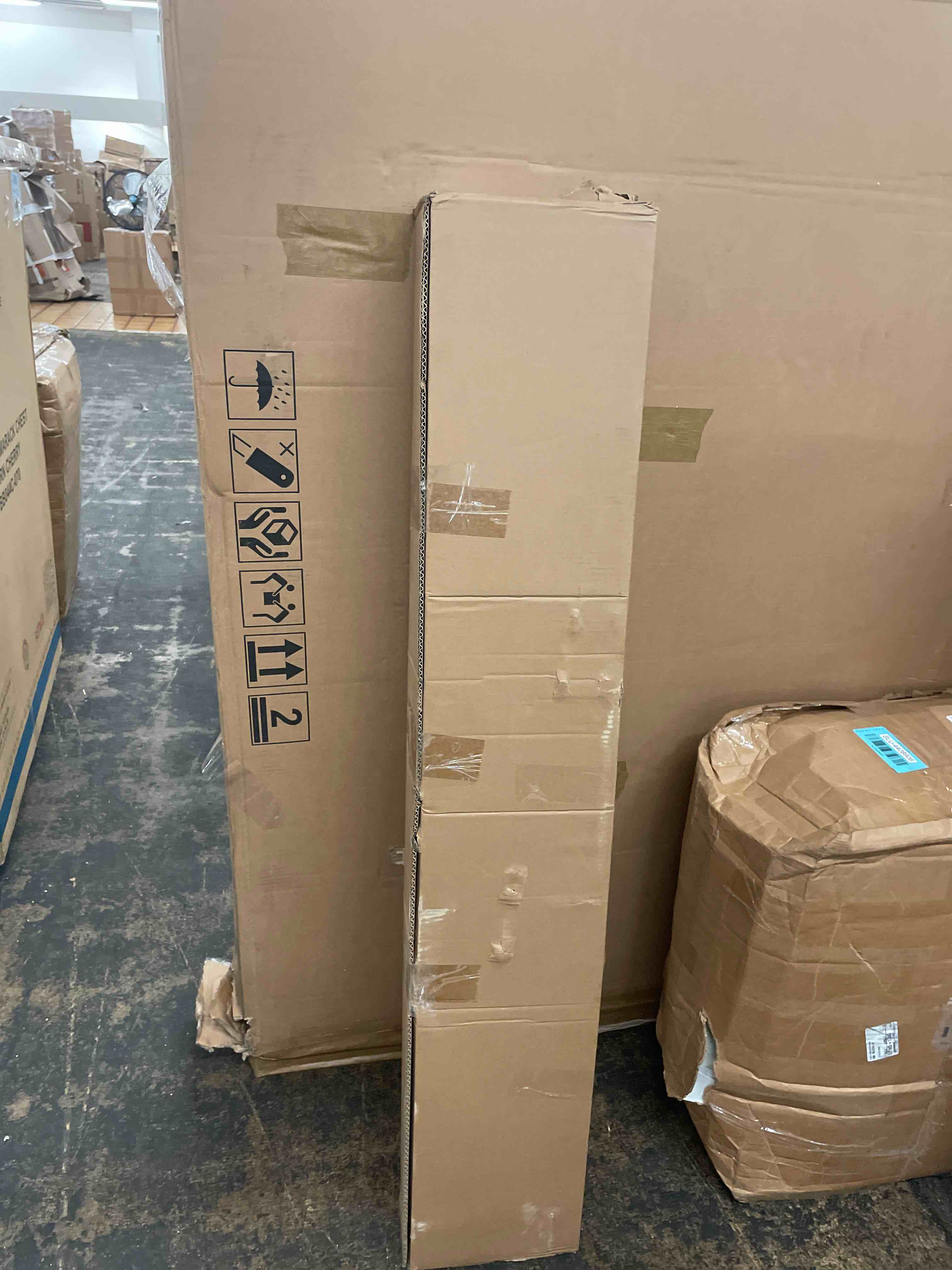 https://s3.amazonaws.com/lotting-images-prod/phillipi/BLU4408903_1753975937099.jpeg