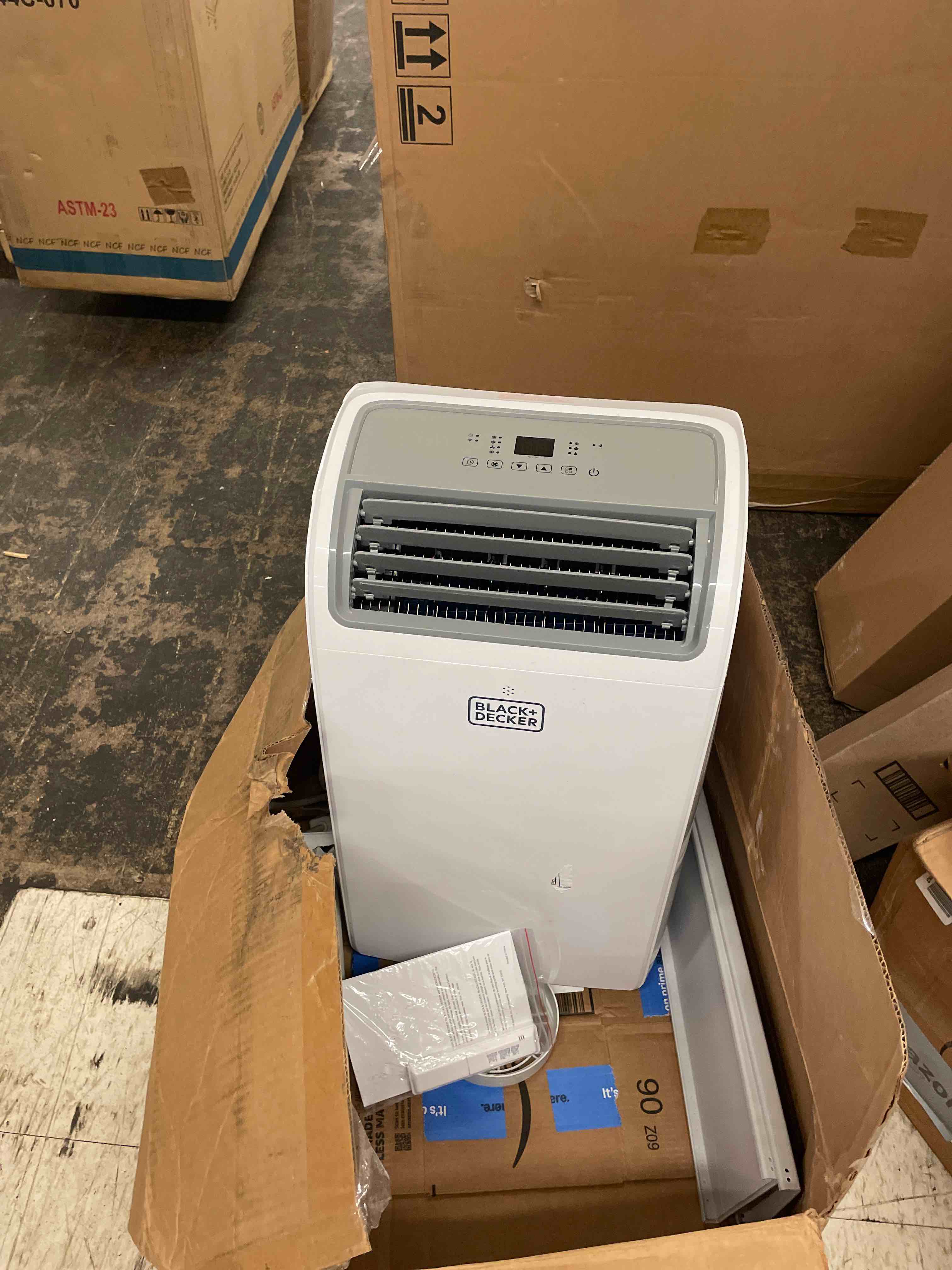 https://s3.amazonaws.com/lotting-images-prod/phillipi/BLU4408906_1753975140402.jpeg