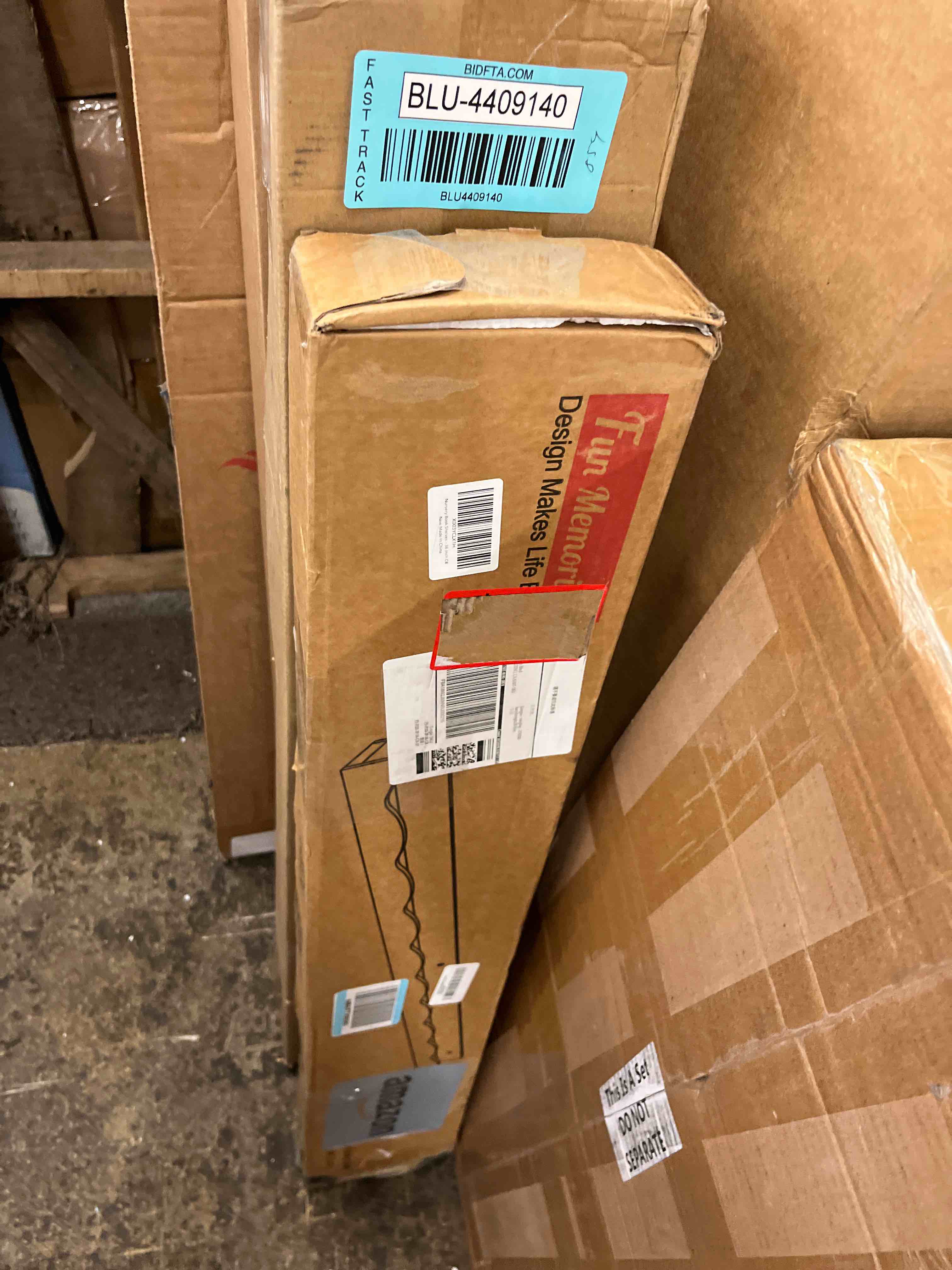 https://s3.amazonaws.com/lotting-images-prod/phillipi/BLU4409127_1749744318548.jpeg