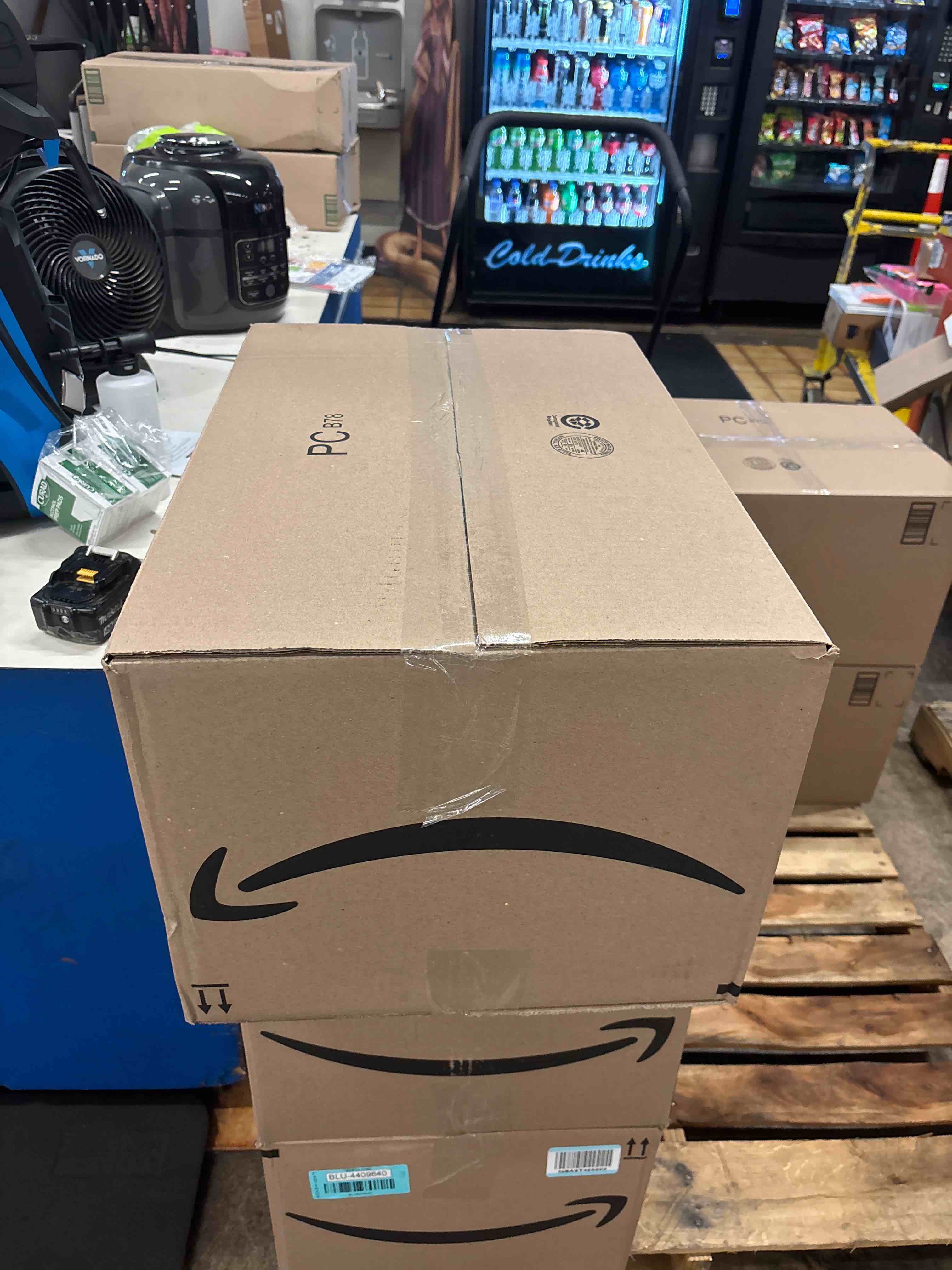 https://s3.amazonaws.com/lotting-images-prod/phillipi/BLU4409638_1751582561871.jpeg