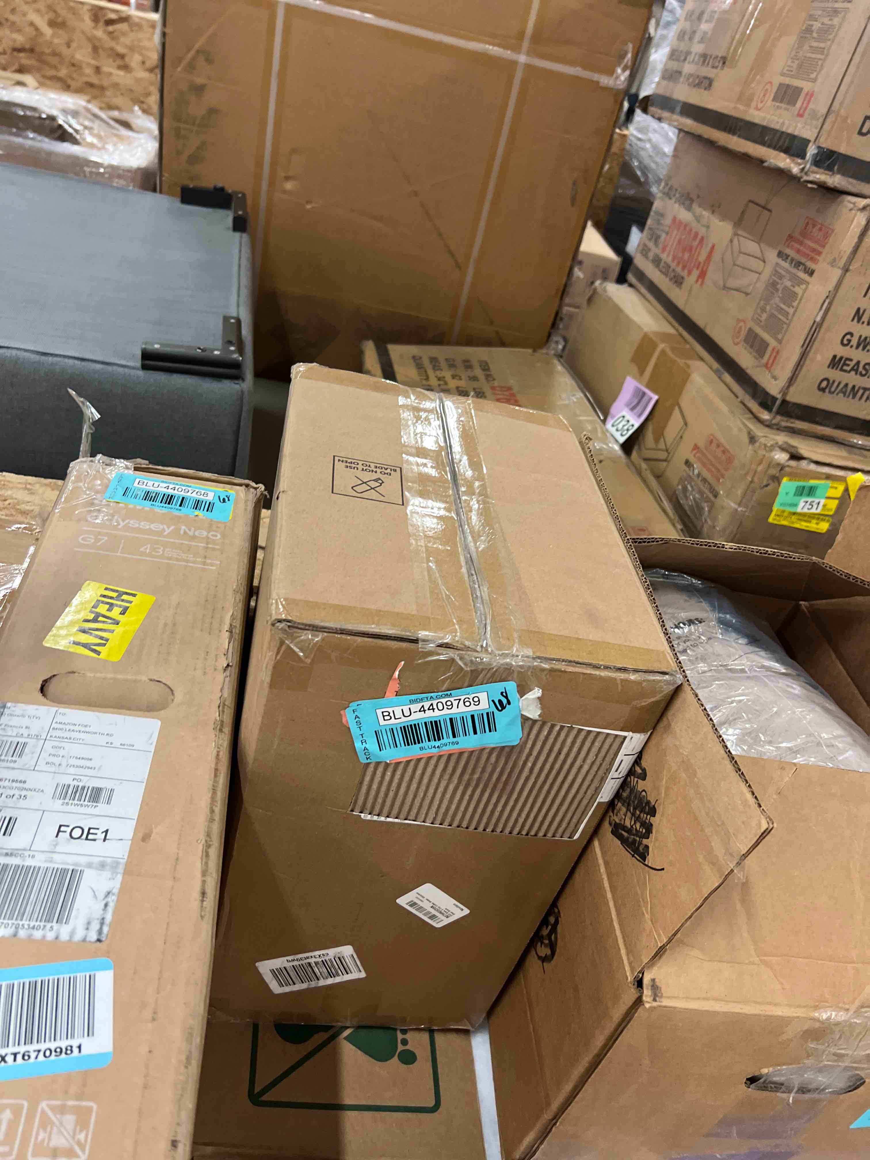 https://s3.amazonaws.com/lotting-images-prod/phillipi/BLU4409769_1752680023390.jpeg