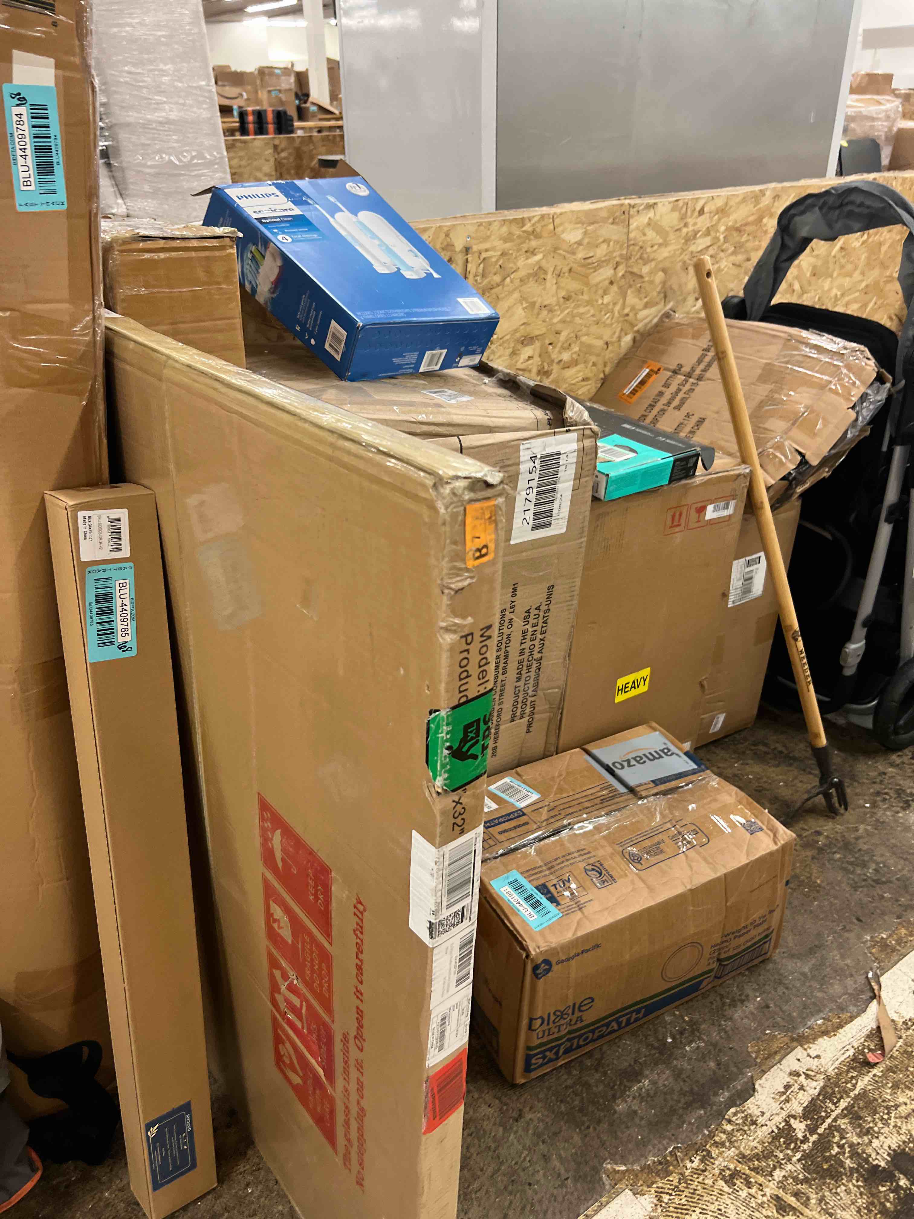 https://s3.amazonaws.com/lotting-images-prod/phillipi/BLU4409783_1752680802800.jpeg