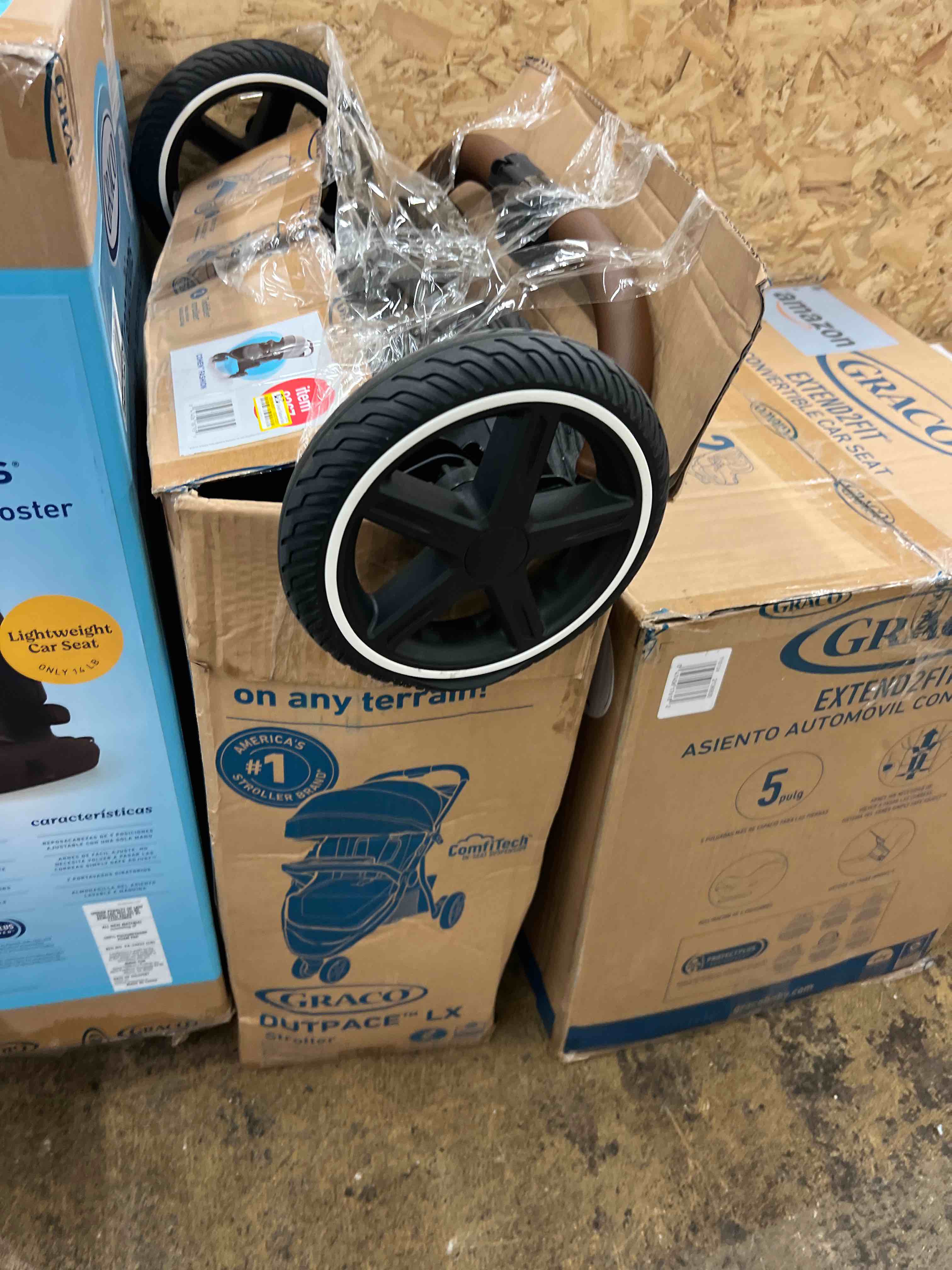 https://s3.amazonaws.com/lotting-images-prod/phillipi/BLU4409805_1752683540568.jpeg