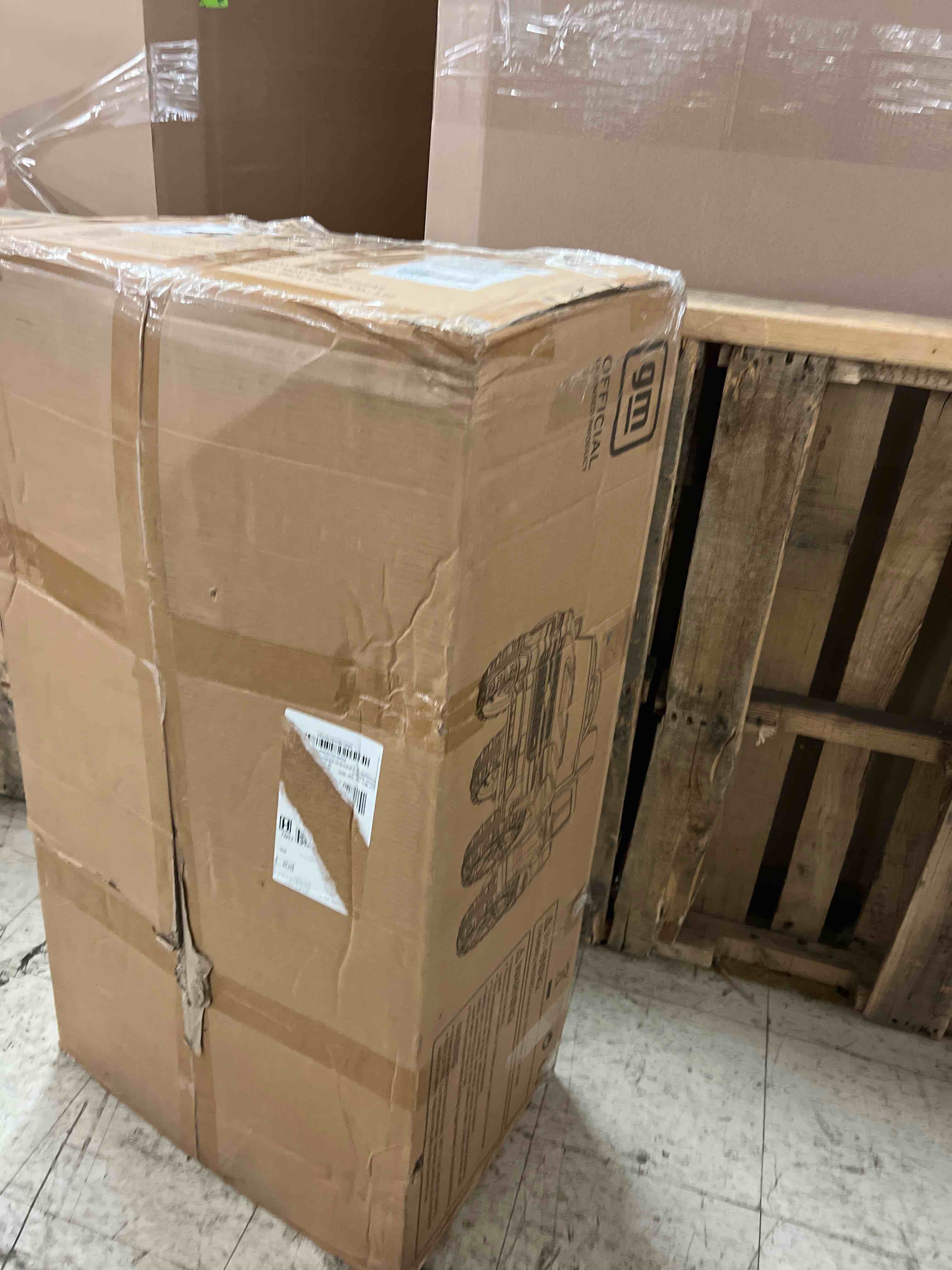 https://s3.amazonaws.com/lotting-images-prod/phillipi/BLU4409892_1753203935352.jpeg