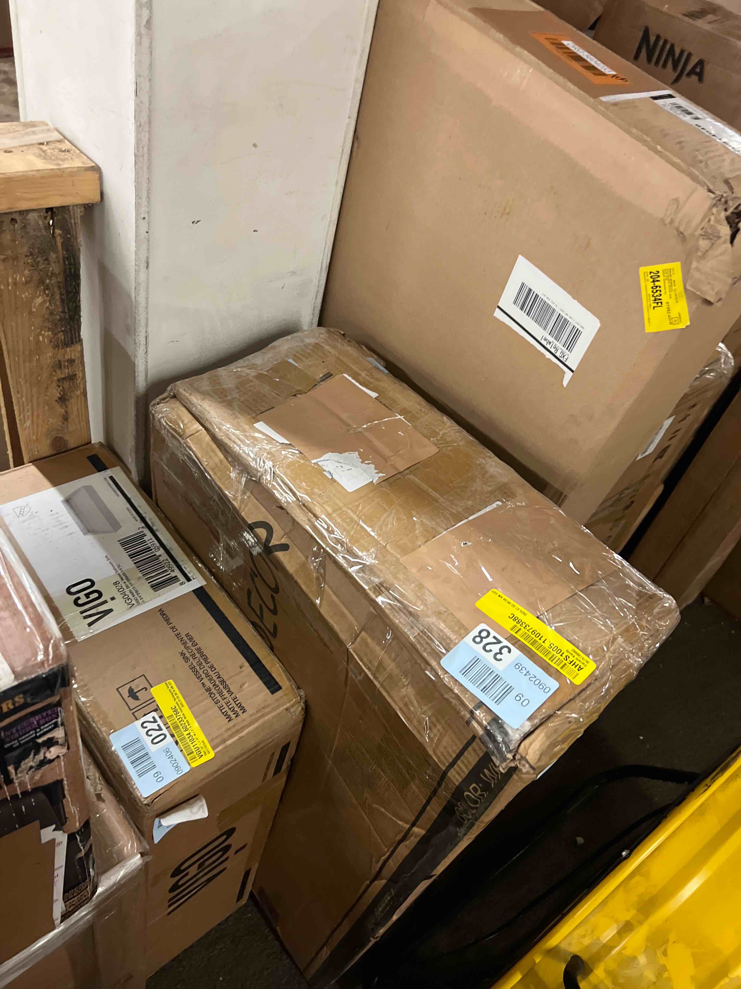 https://s3.amazonaws.com/lotting-images-prod/phillipi/BLU4409953_1753377212562.jpeg