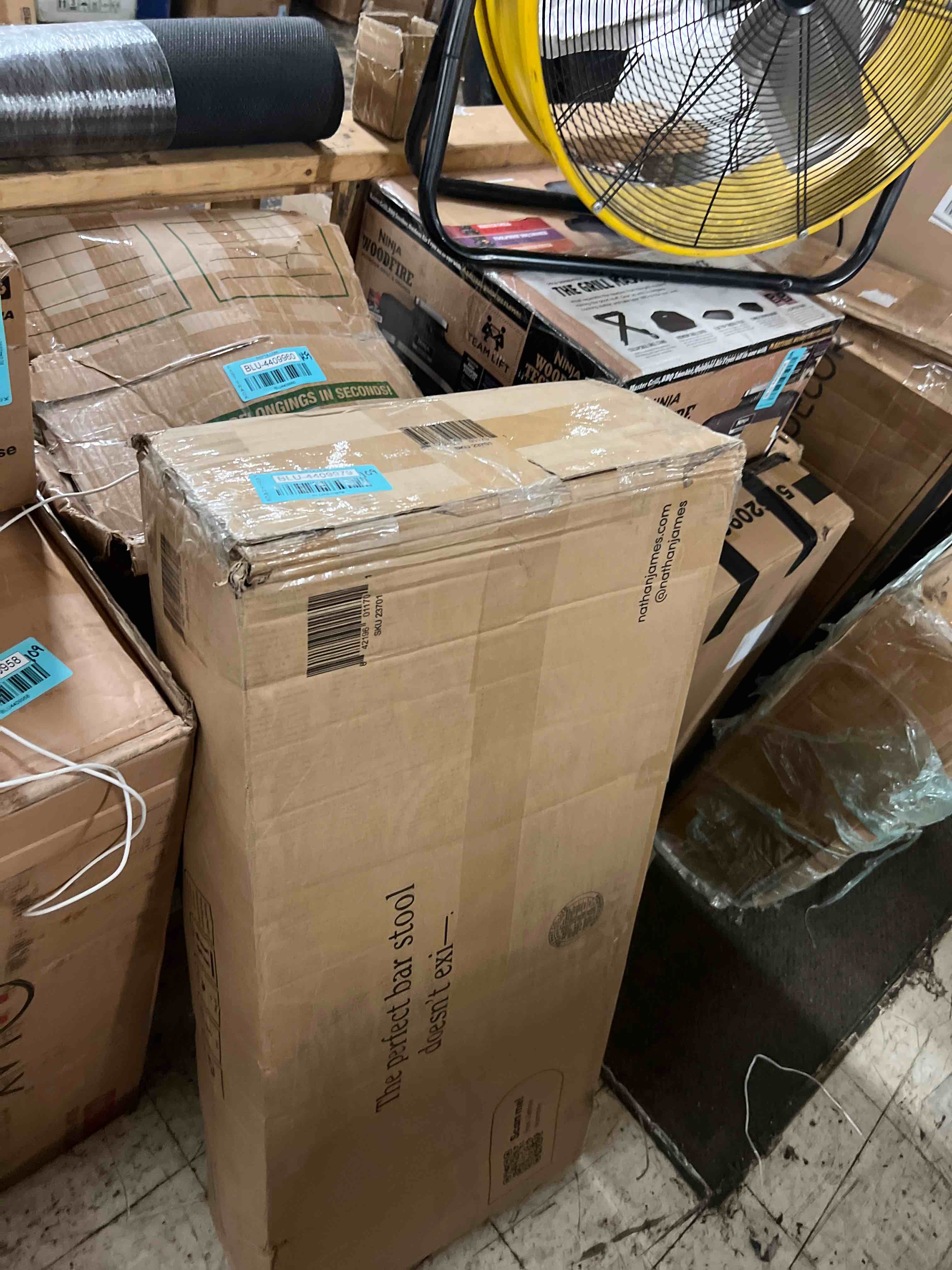 https://s3.amazonaws.com/lotting-images-prod/phillipi/BLU4409979_1753380955049.jpeg