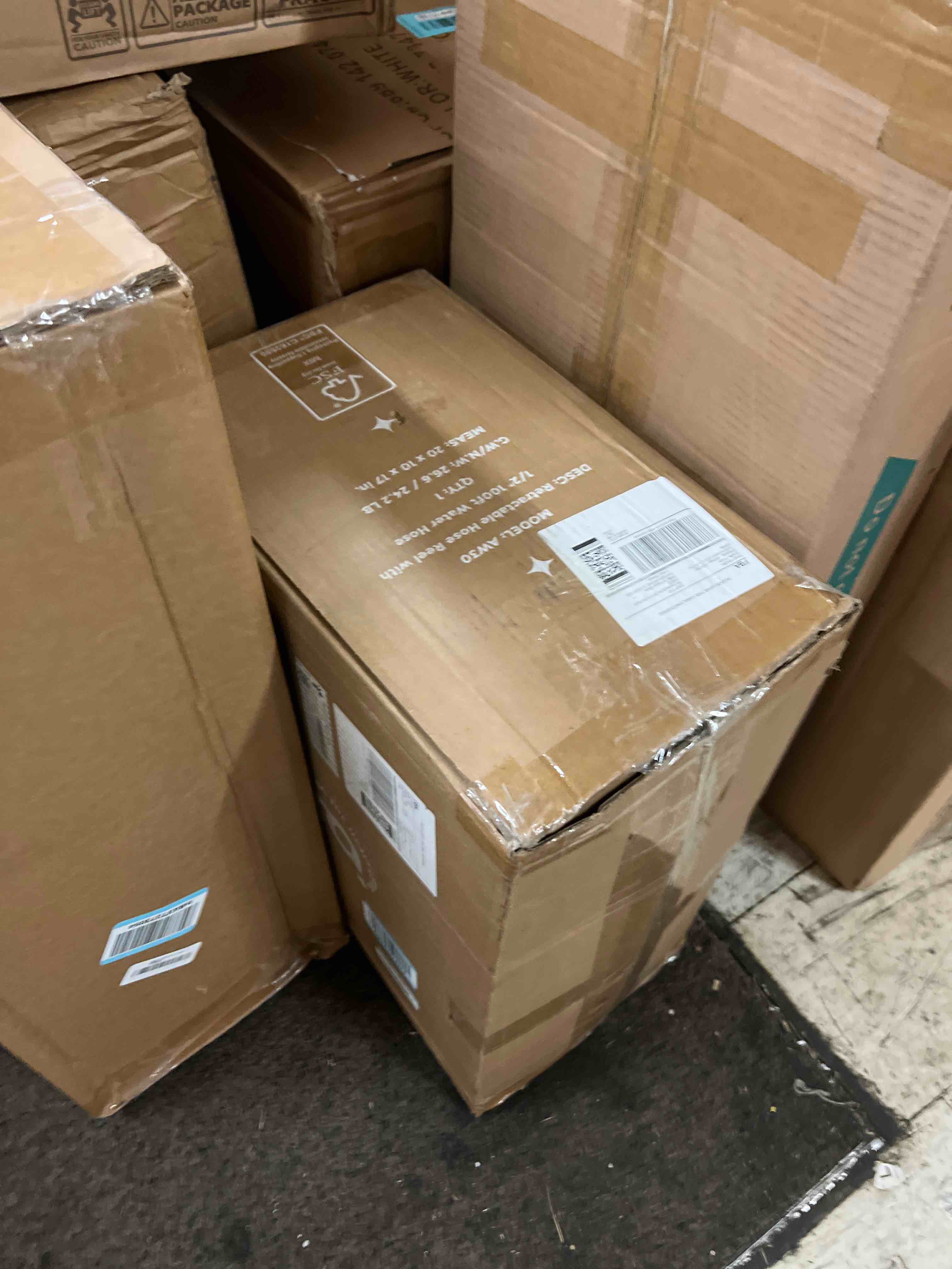 https://s3.amazonaws.com/lotting-images-prod/phillipi/BLU4409991_1753384075474.jpeg