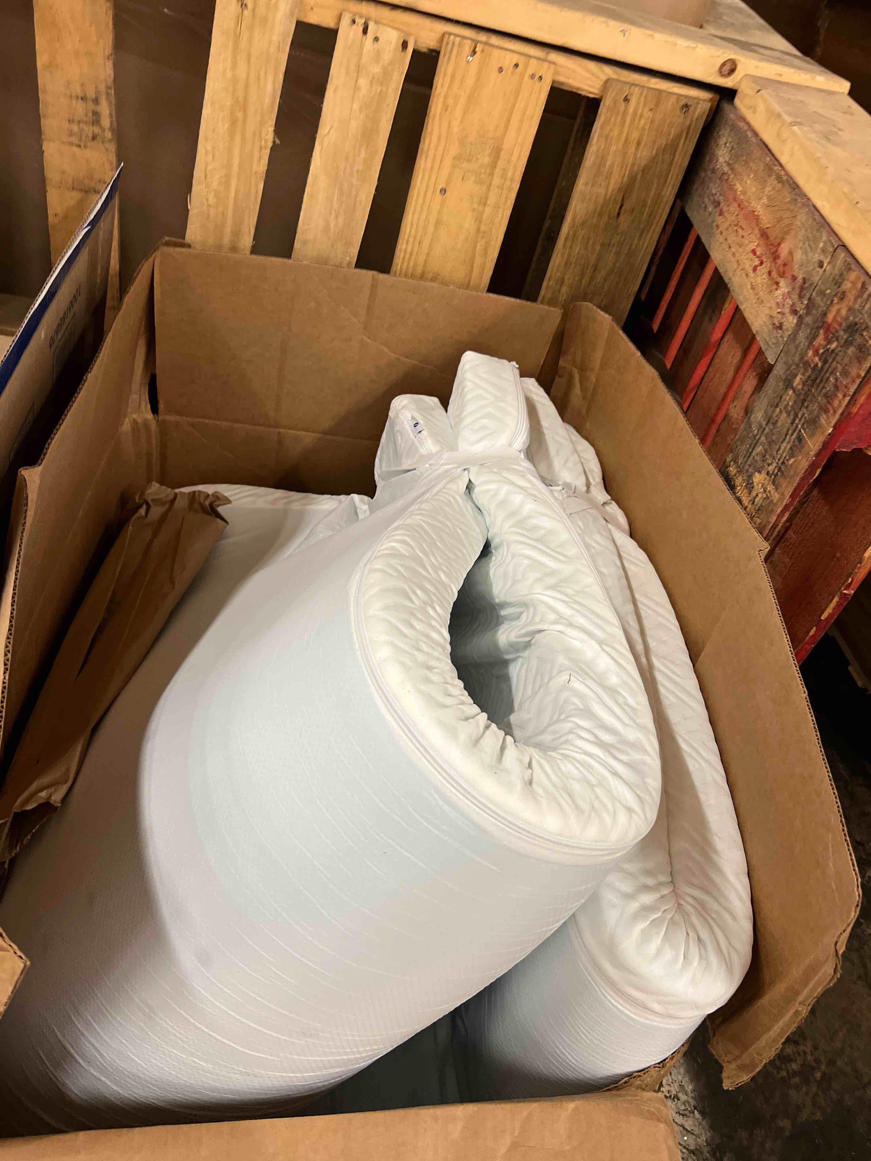 https://s3.amazonaws.com/lotting-images-prod/phillipi/BLU4410041_1753459179655.jpeg