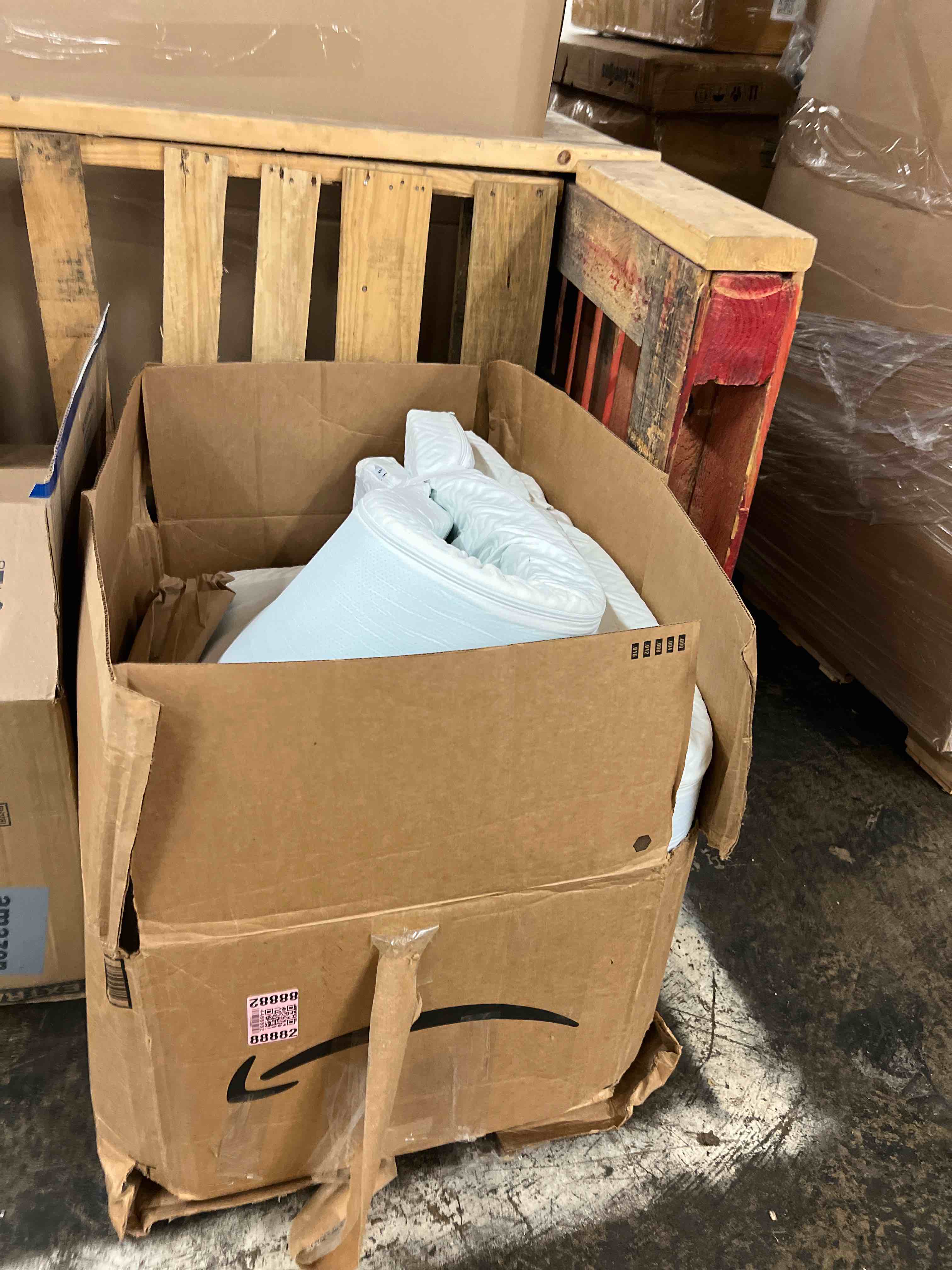 https://s3.amazonaws.com/lotting-images-prod/phillipi/BLU4410041_1753459187784.jpeg