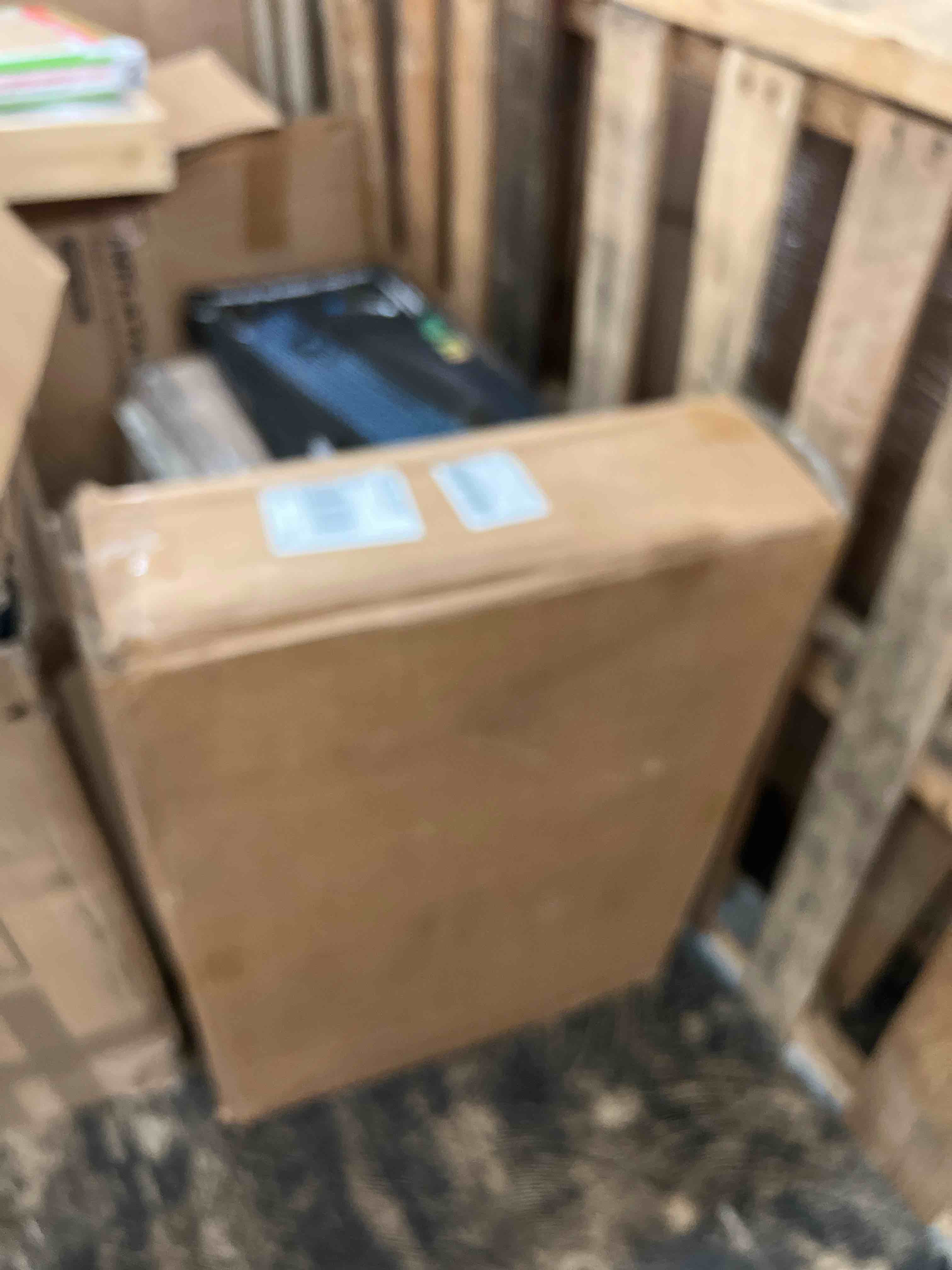 https://s3.amazonaws.com/lotting-images-prod/phillipi/BLU4410045_1753460761446.jpeg