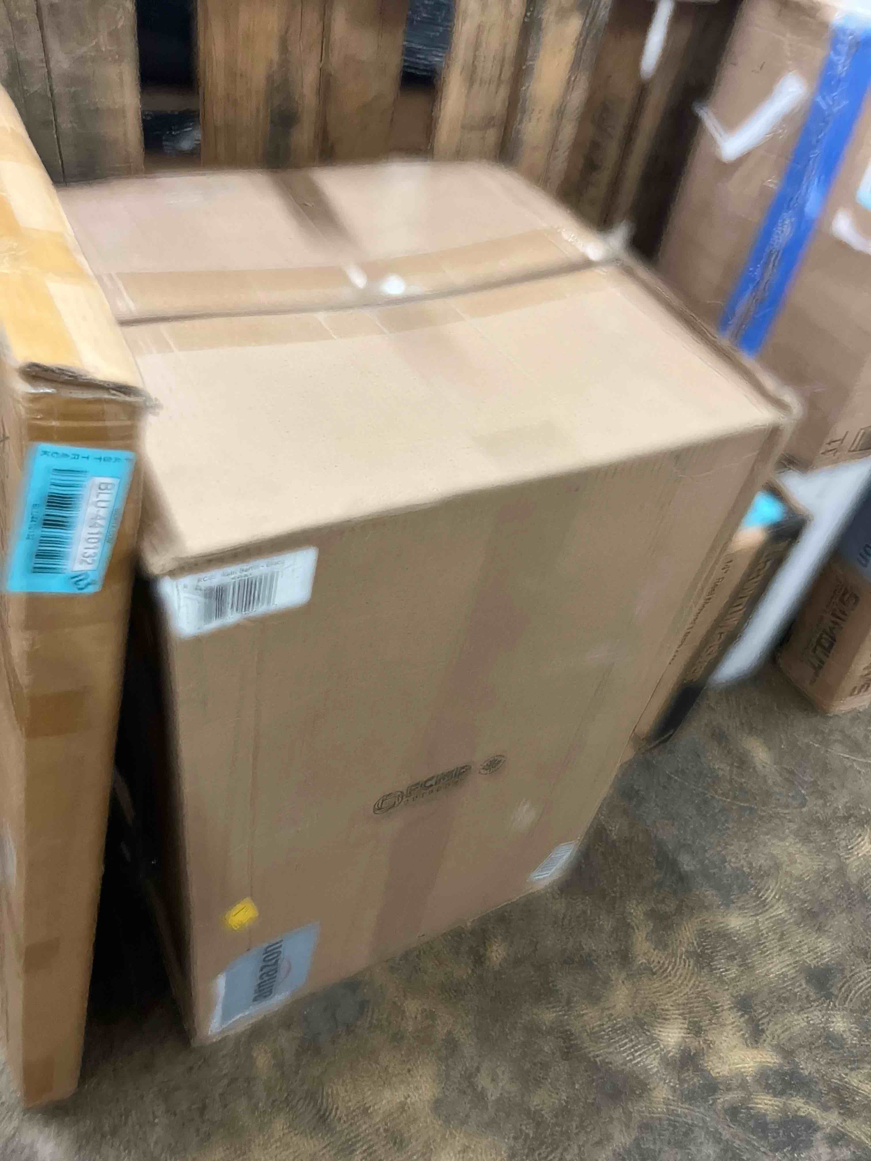 https://s3.amazonaws.com/lotting-images-prod/phillipi/BLU4410139_1753731167584.jpeg