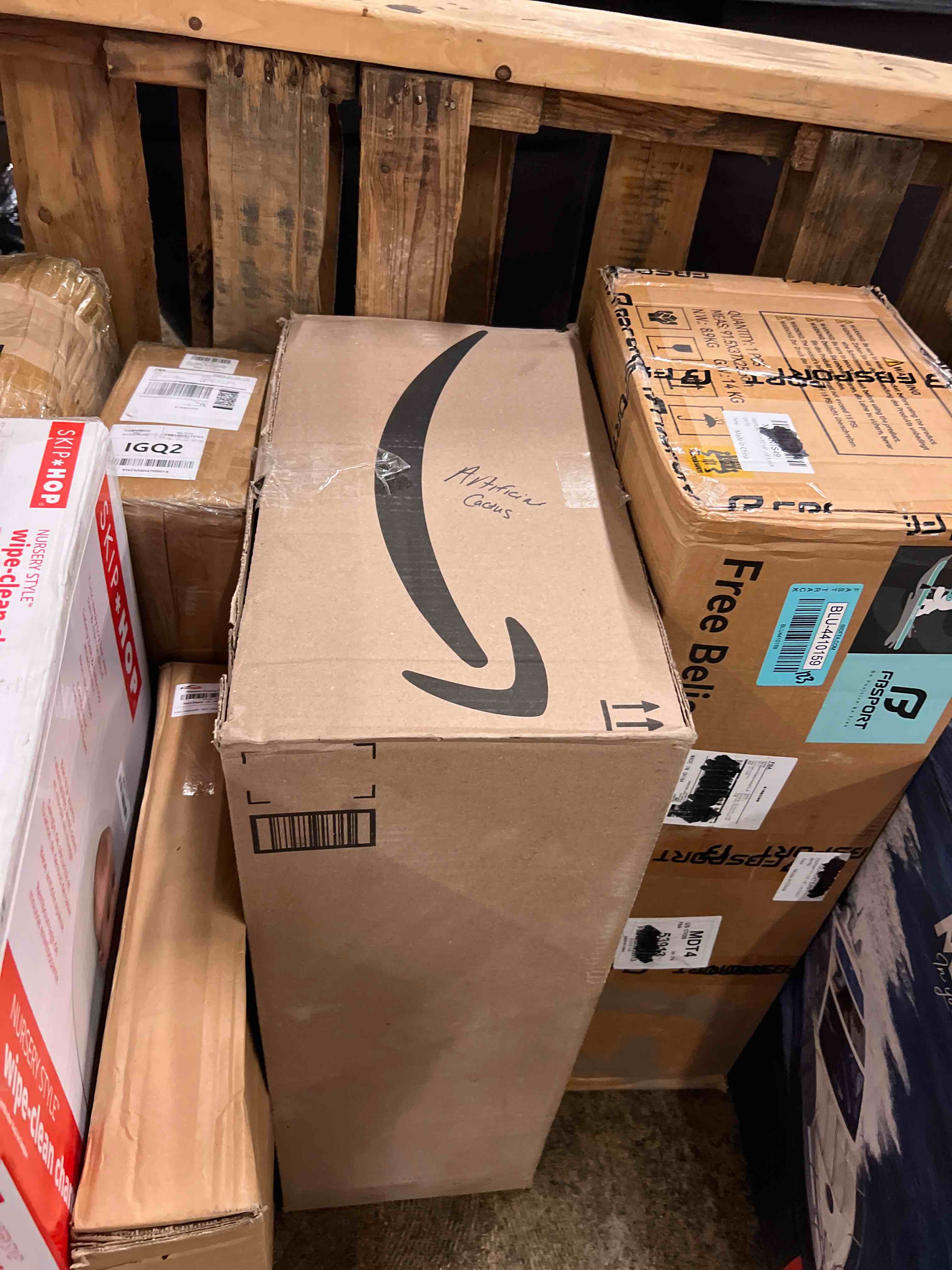 https://s3.amazonaws.com/lotting-images-prod/phillipi/BLU4410161_1753747023861.jpeg