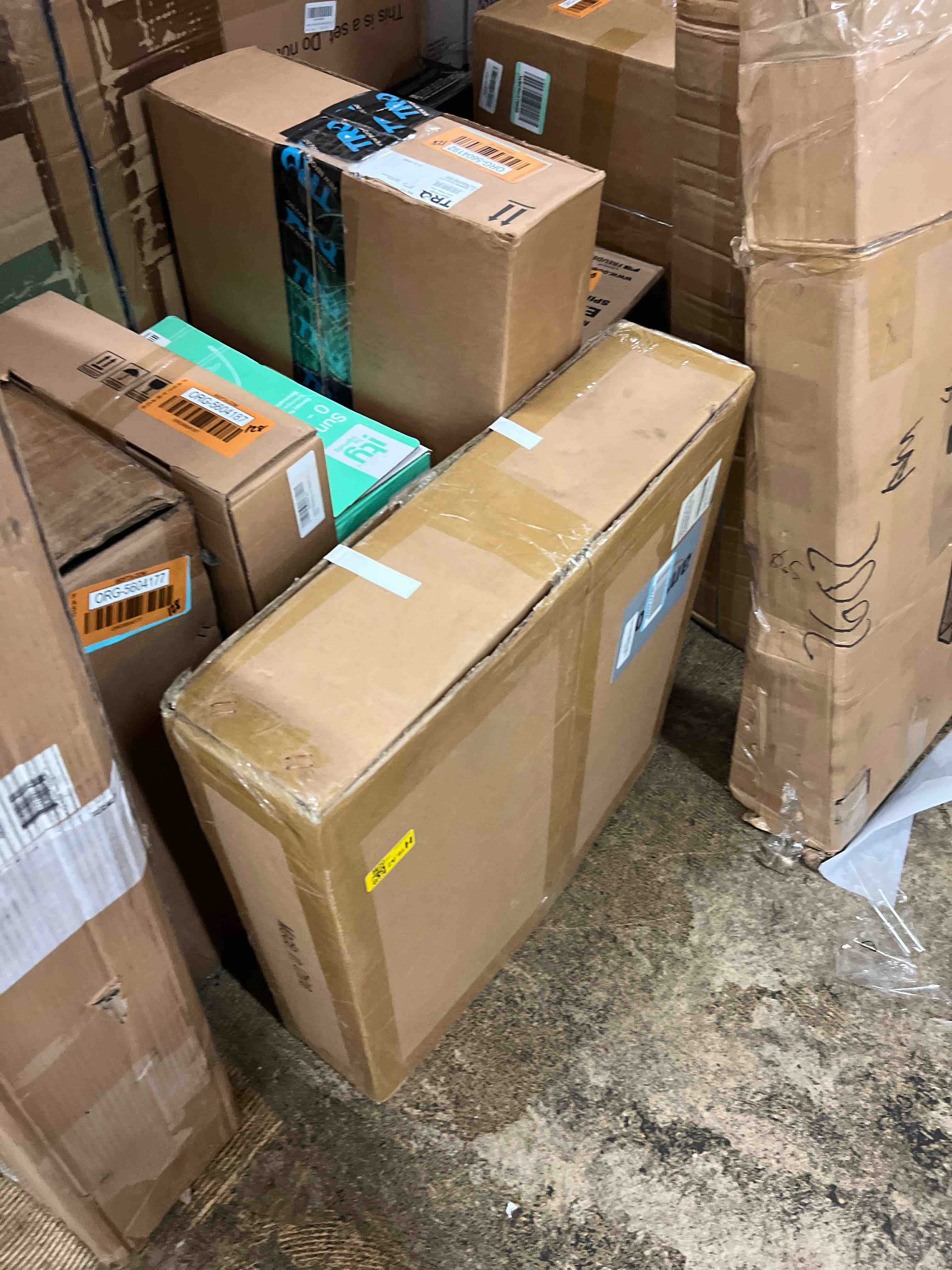 https://s3.amazonaws.com/lotting-images-prod/phillipi/BLU4410174_1753753377137.jpeg