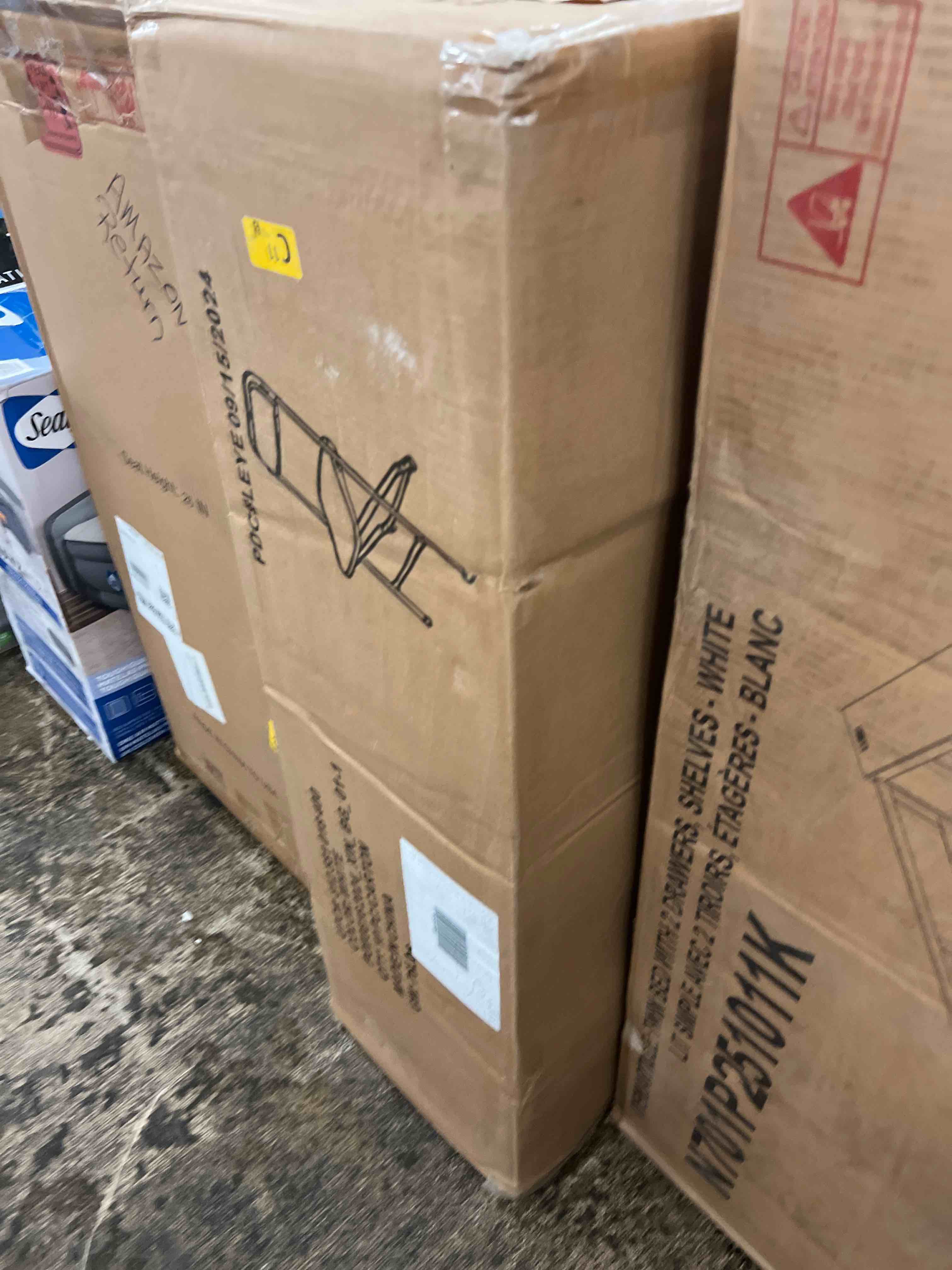 https://s3.amazonaws.com/lotting-images-prod/phillipi/BLU4410266_1753815440984.jpeg