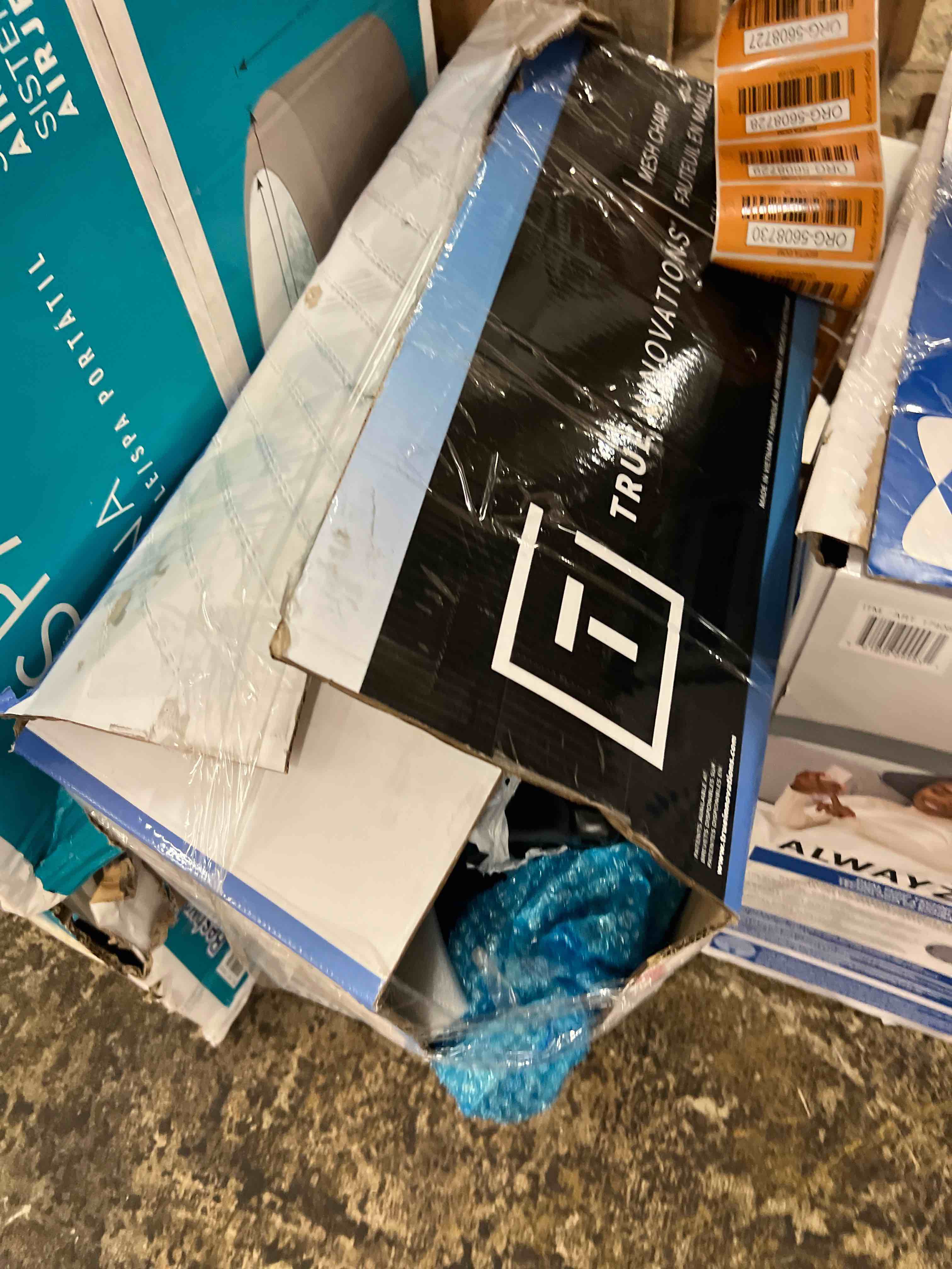 https://s3.amazonaws.com/lotting-images-prod/phillipi/BLU4410268_1753817322229.jpeg