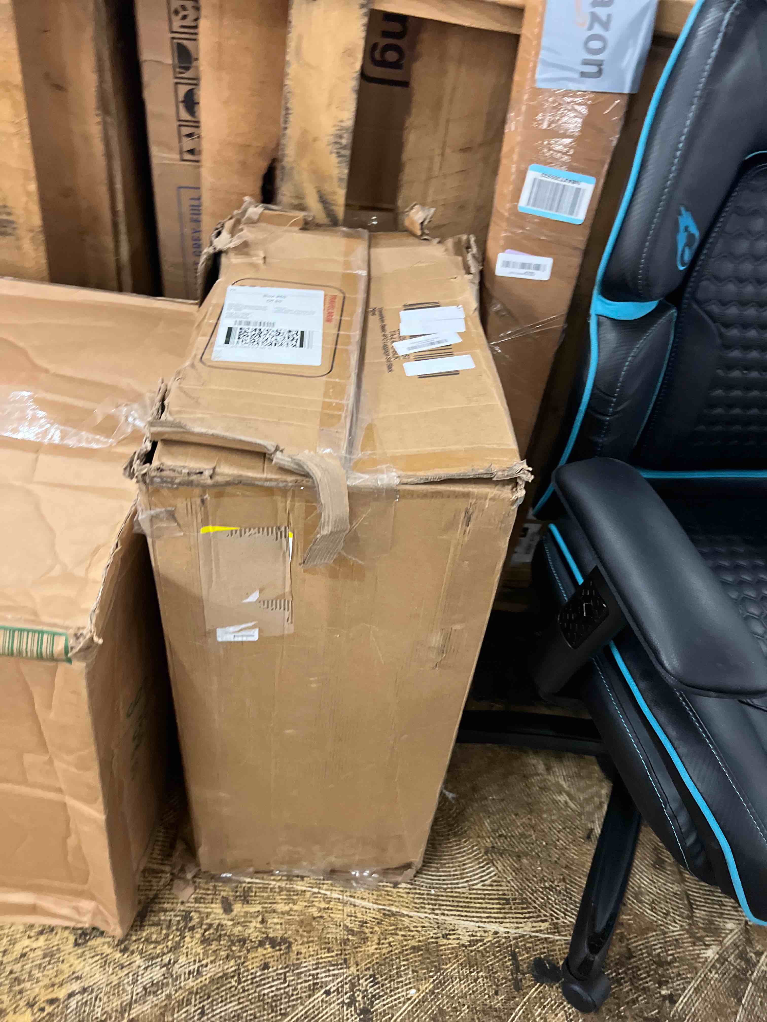 https://s3.amazonaws.com/lotting-images-prod/phillipi/BLU4410280_1753817980975.jpeg