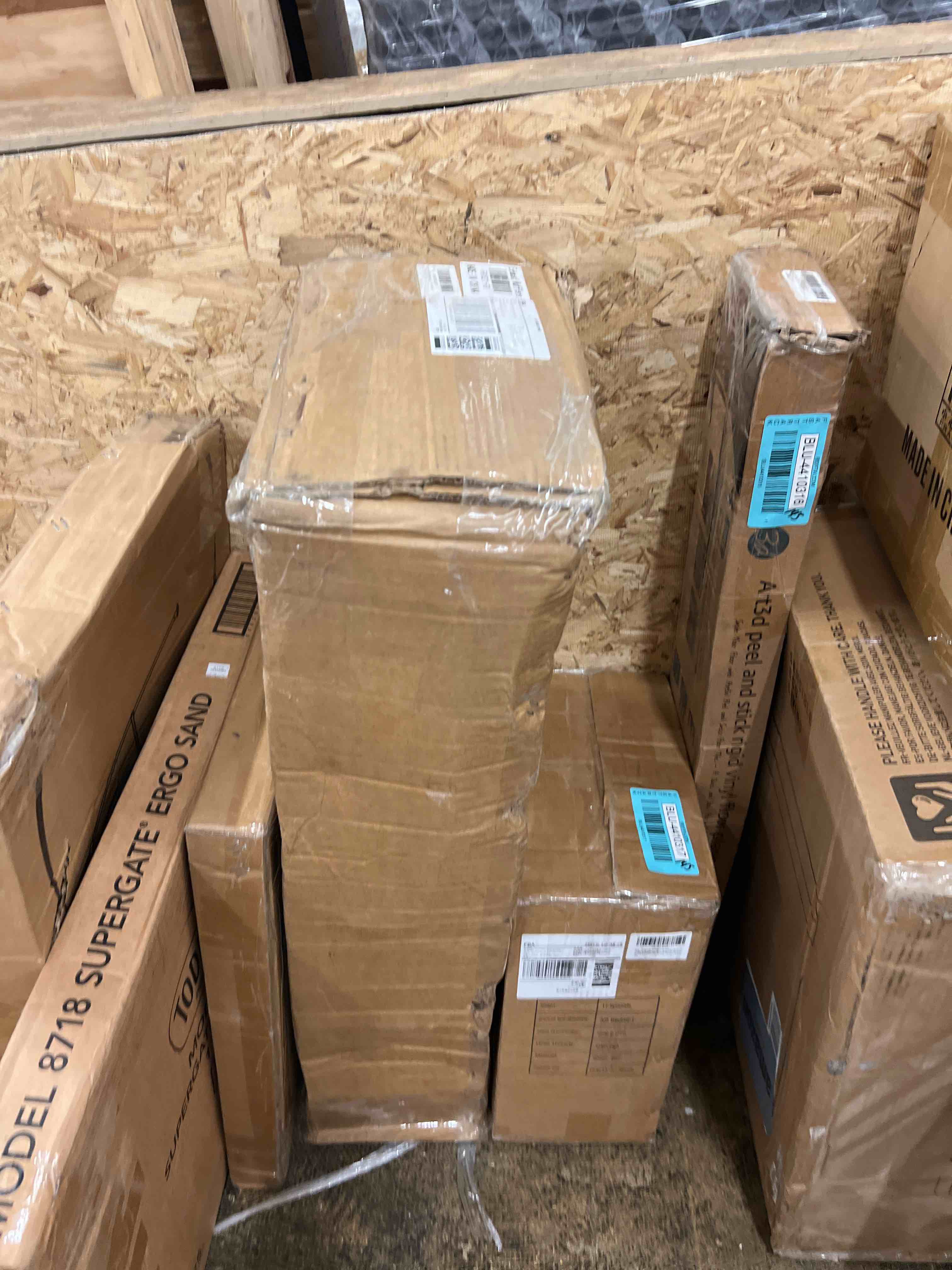 https://s3.amazonaws.com/lotting-images-prod/phillipi/BLU4410318_1753903843712.jpeg