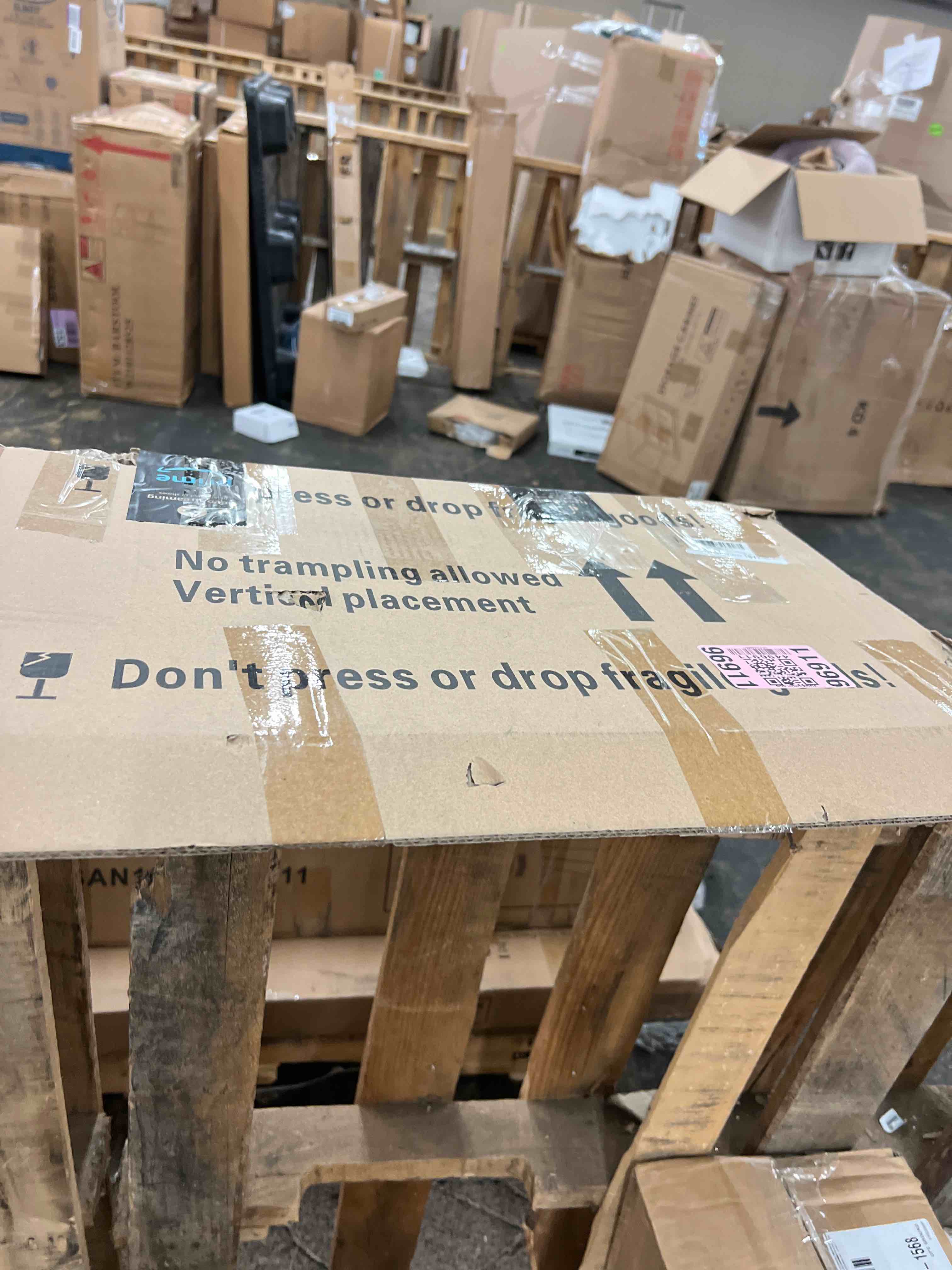 https://s3.amazonaws.com/lotting-images-prod/phillipi/BLU4410863_1750254532001.jpeg