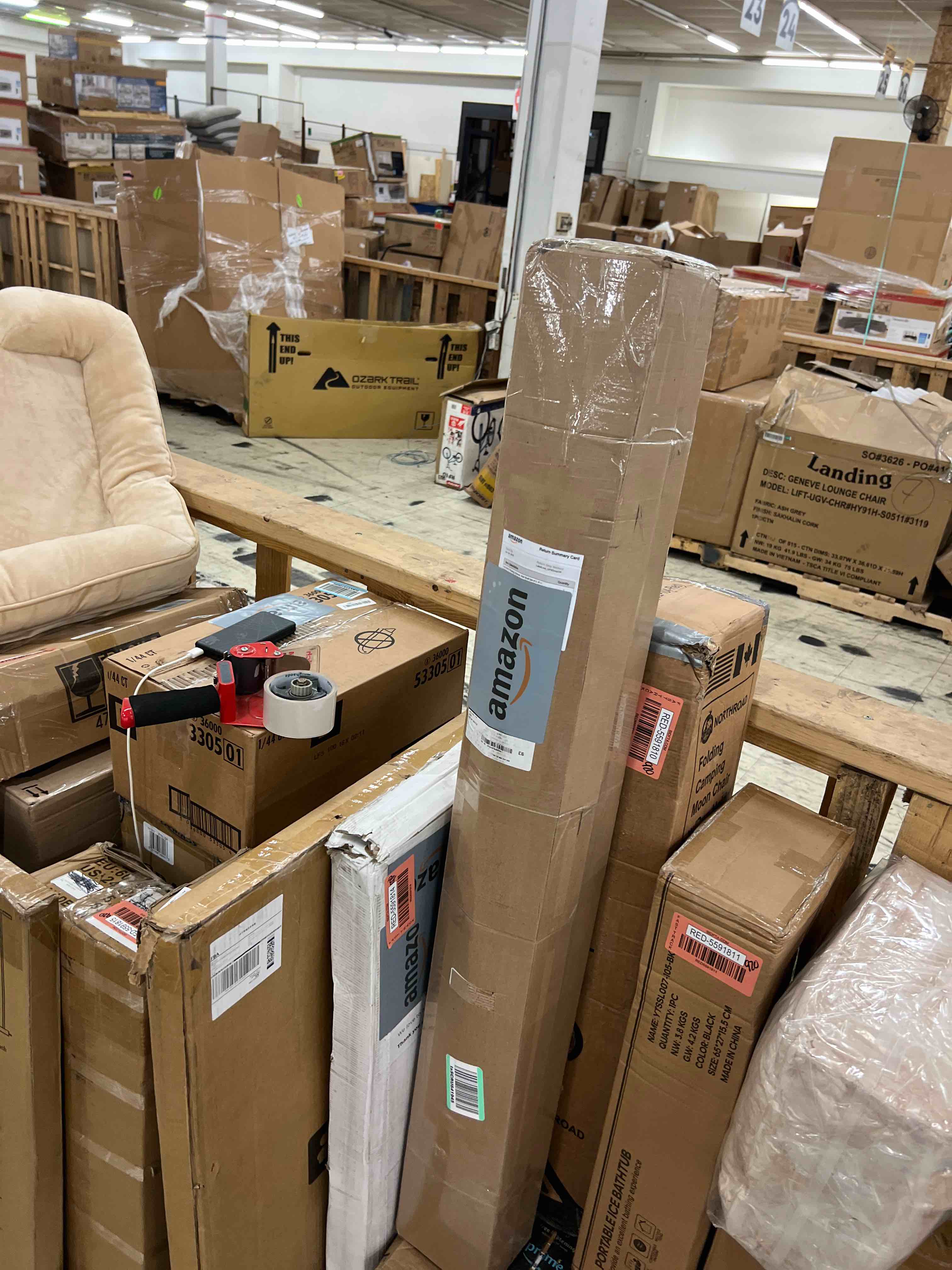 https://s3.amazonaws.com/lotting-images-prod/phillipi/BLU4411042_1750775899057.jpeg