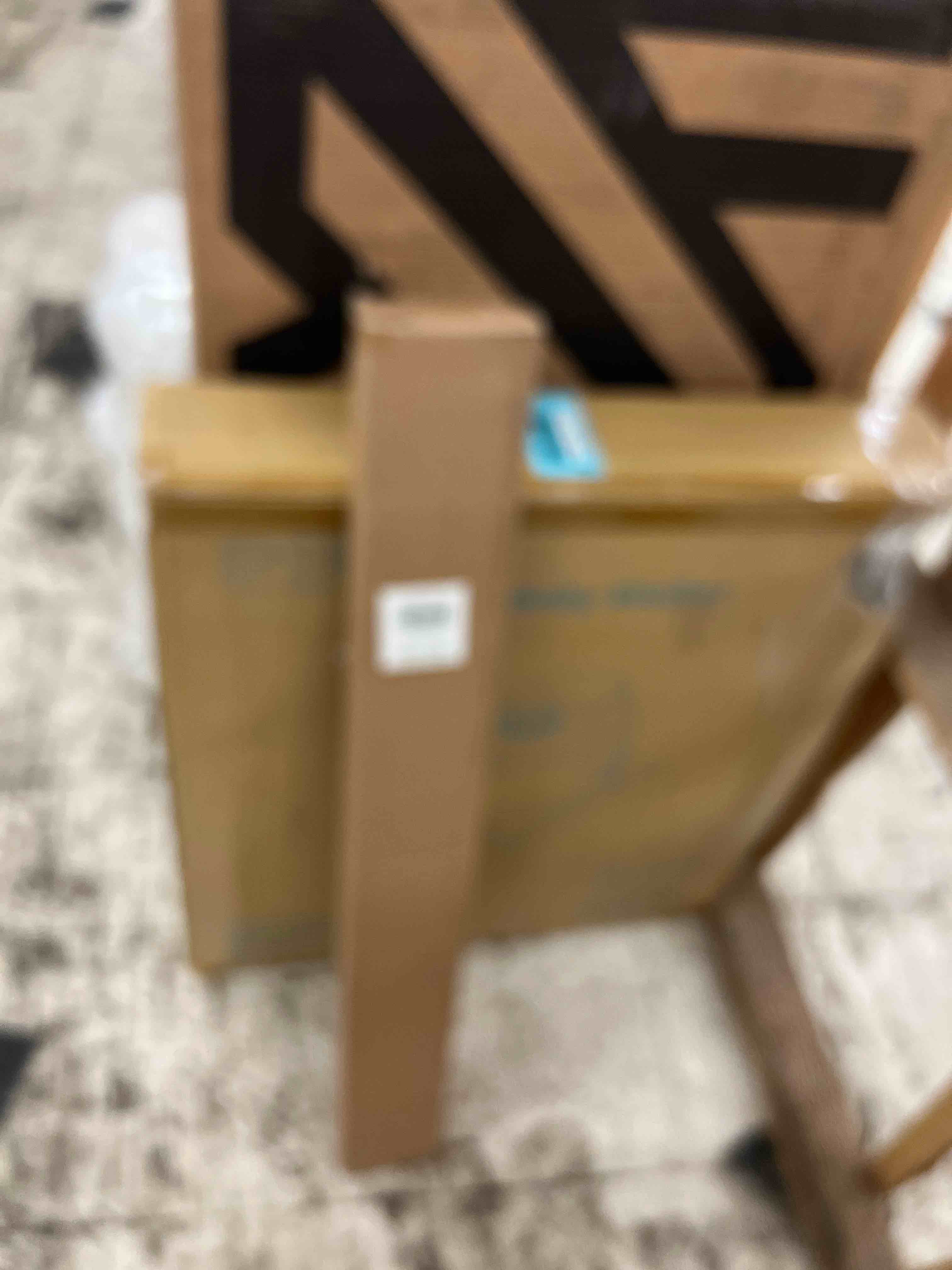 https://s3.amazonaws.com/lotting-images-prod/phillipi/BLU4411049_1750776179803.jpeg
