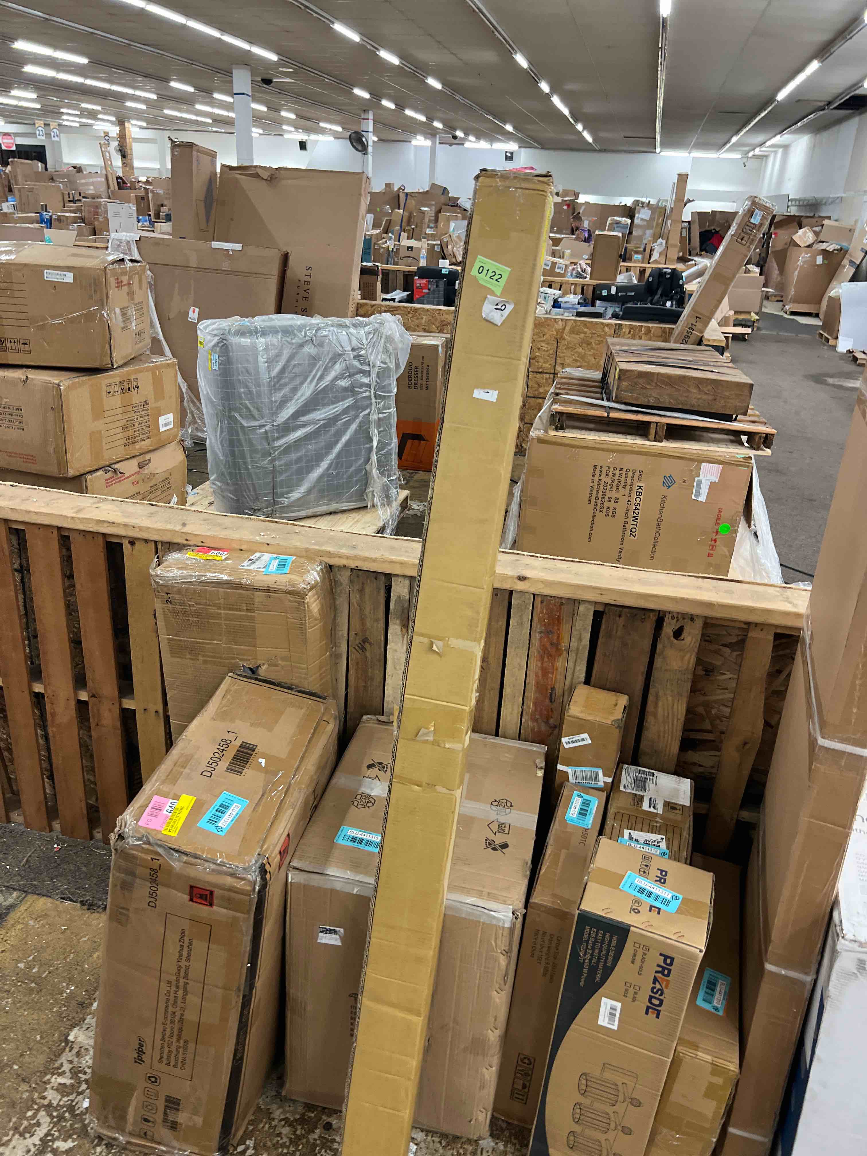 https://s3.amazonaws.com/lotting-images-prod/phillipi/BLU4411321_1753718576960.jpeg
