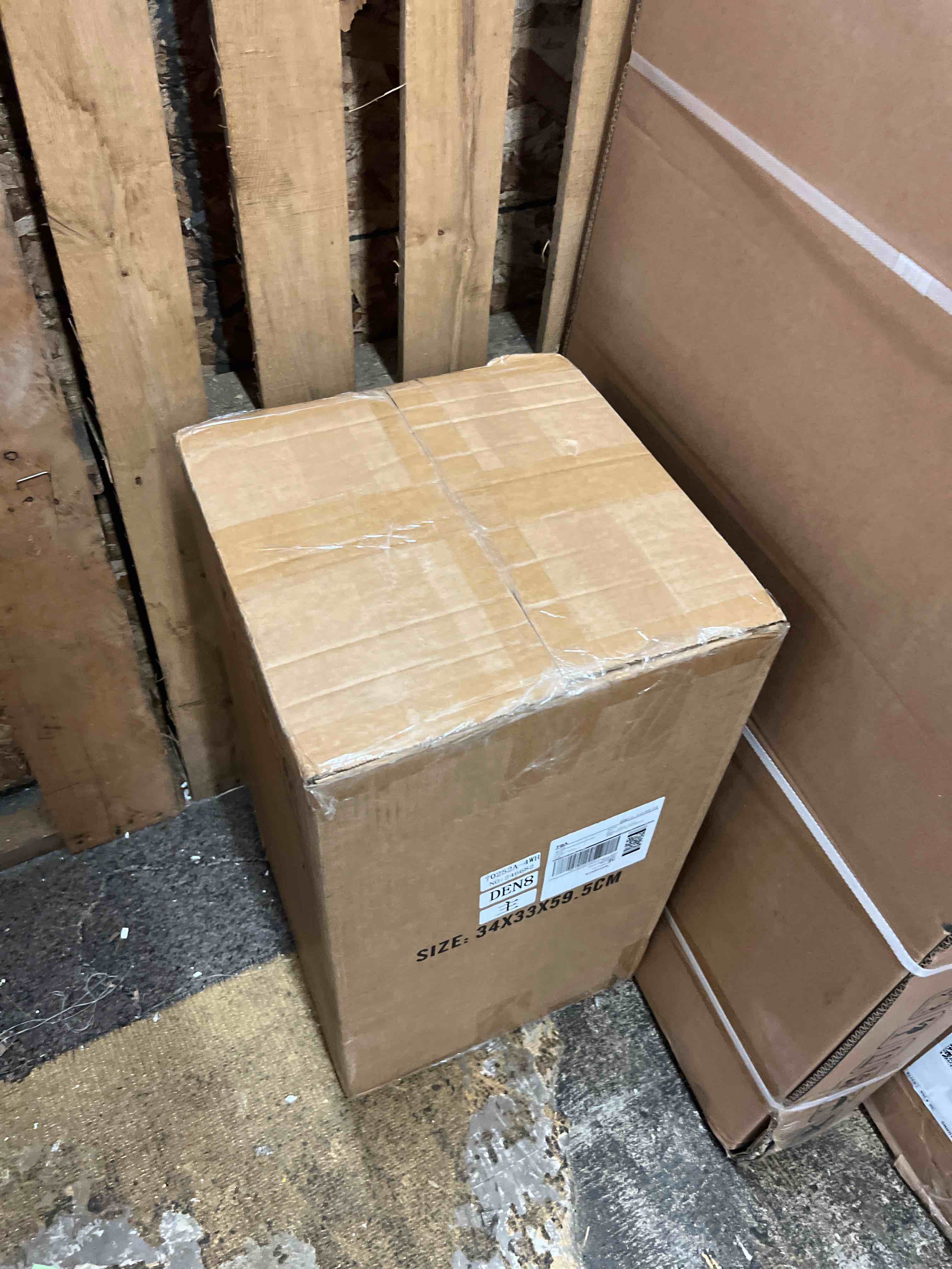 https://s3.amazonaws.com/lotting-images-prod/phillipi/BLU4411332_1753834375205.jpeg