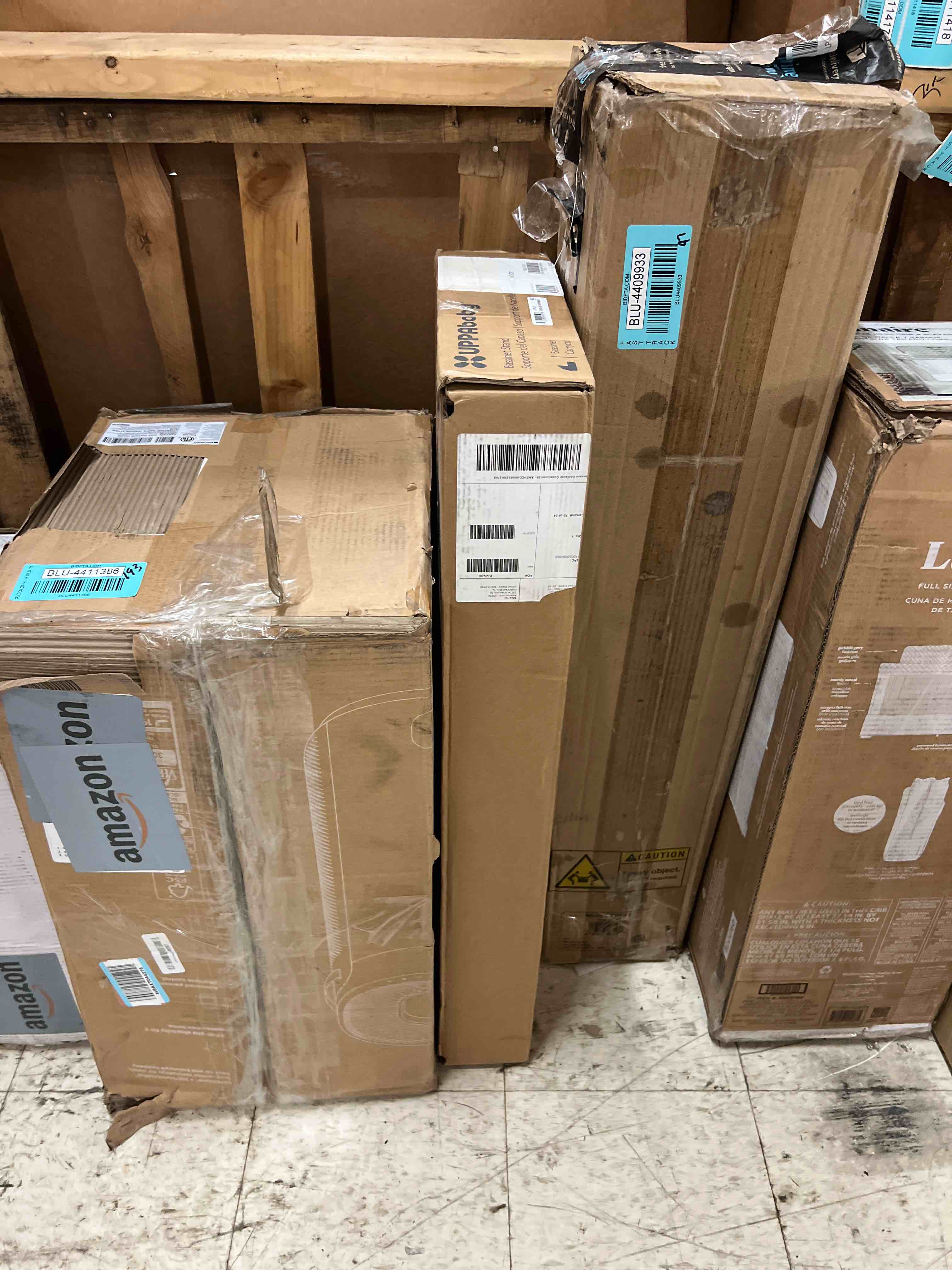 https://s3.amazonaws.com/lotting-images-prod/phillipi/BLU4411389_1754607127558.jpeg
