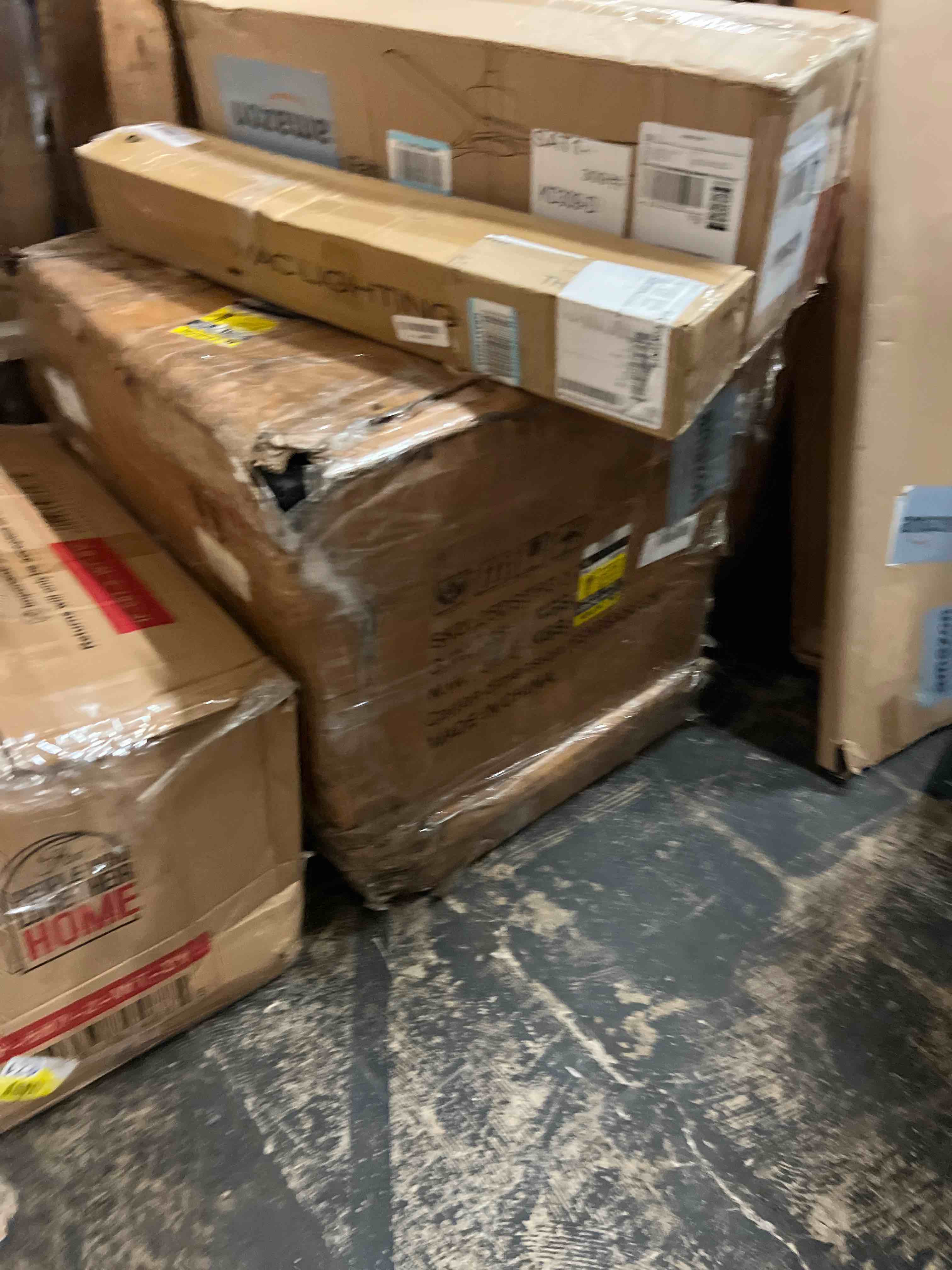 https://s3.amazonaws.com/lotting-images-prod/phillipi/BLU4411436_1754609688764.jpeg