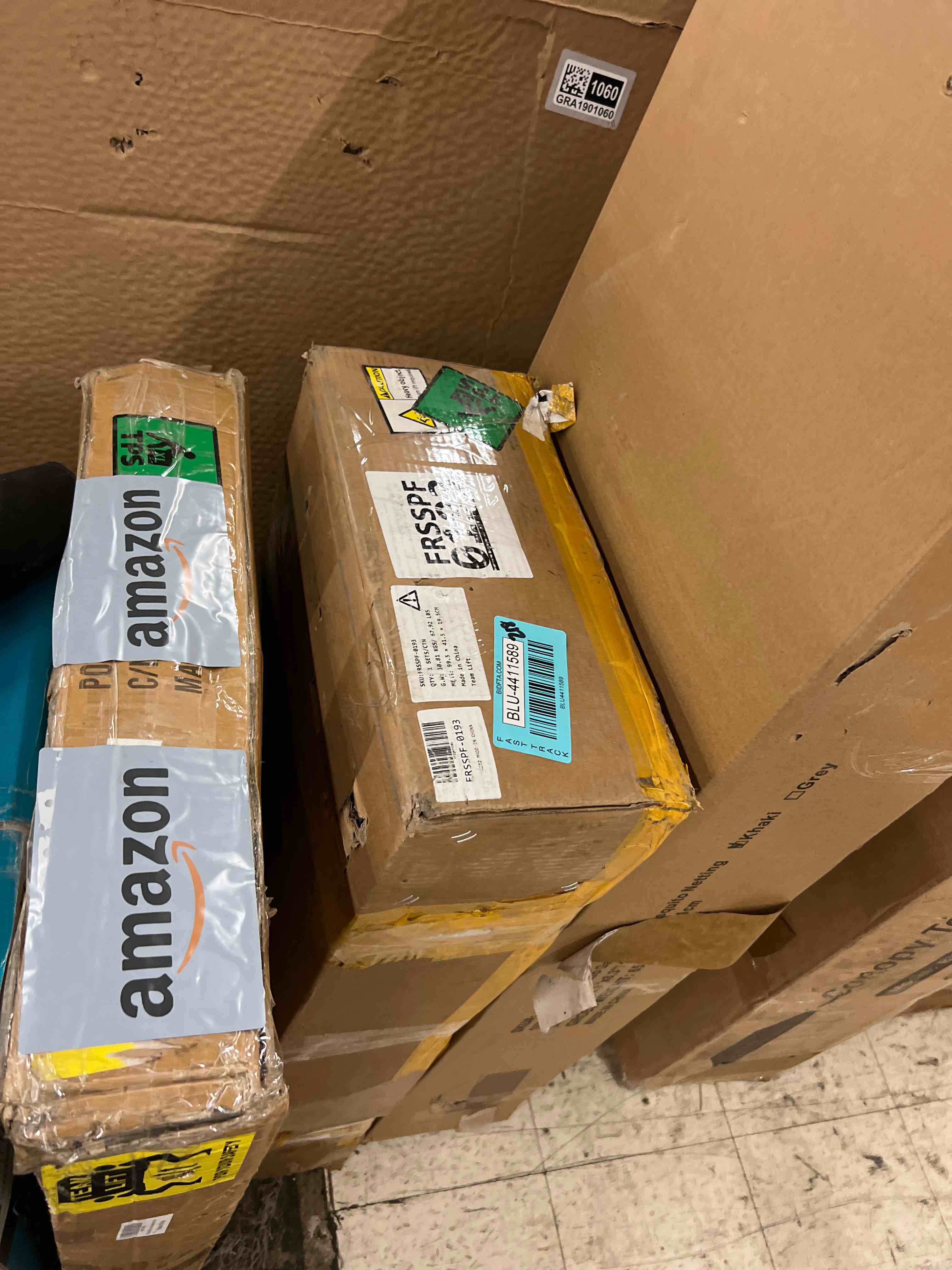 https://s3.amazonaws.com/lotting-images-prod/phillipi/BLU4411589_1755021360262.jpeg
