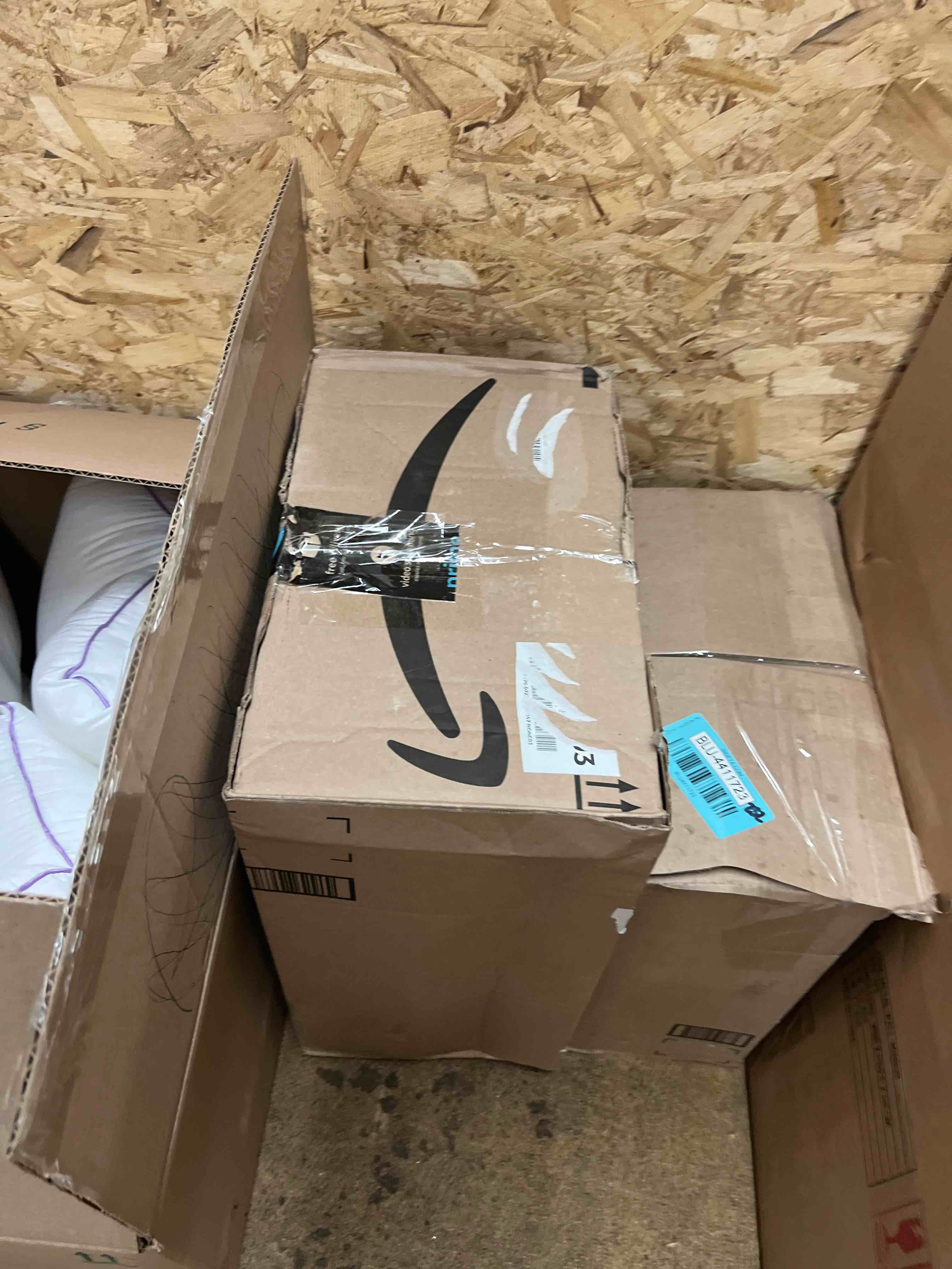 https://s3.amazonaws.com/lotting-images-prod/phillipi/BLU4411728_1755209460686.jpeg