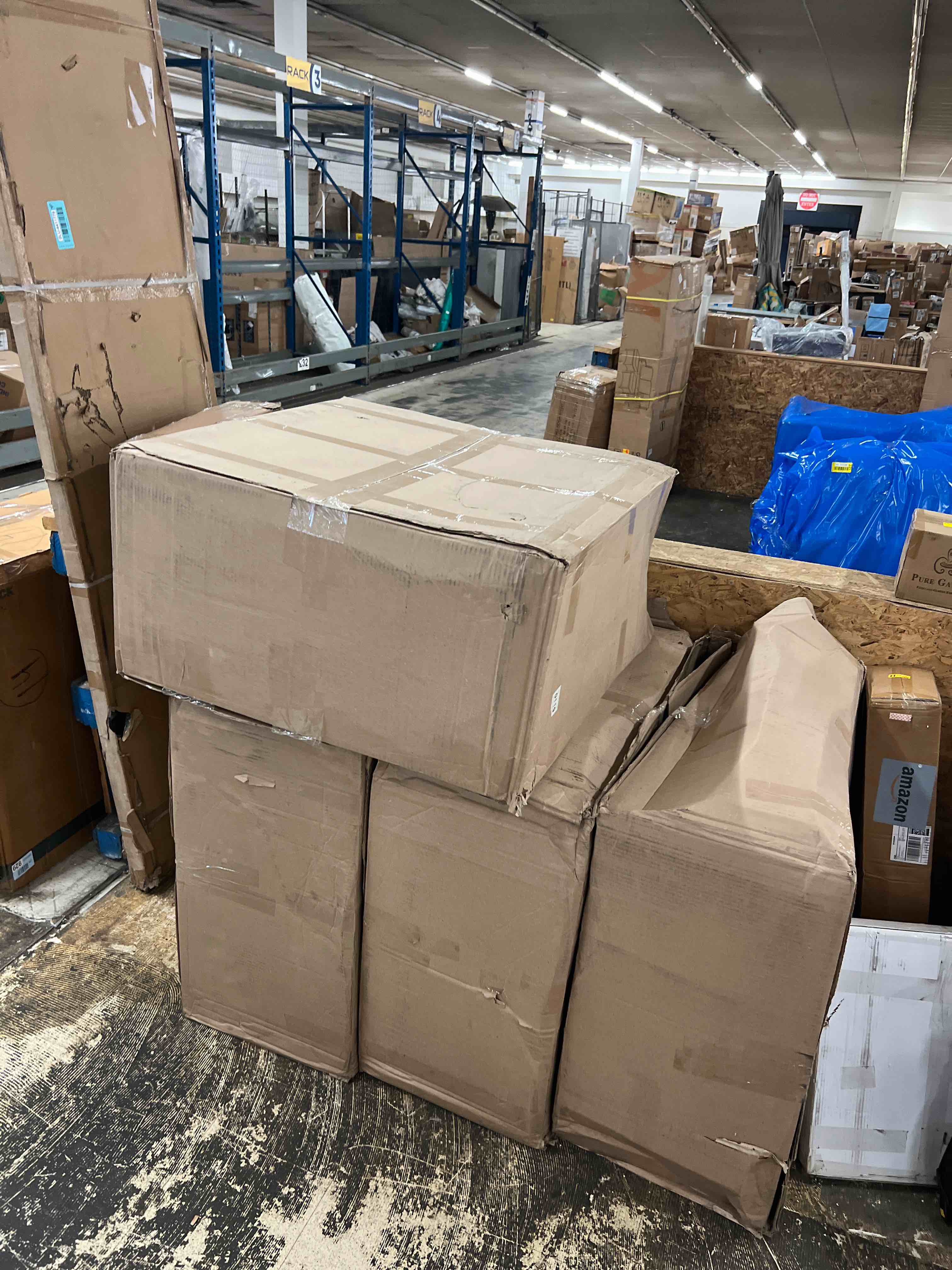 https://s3.amazonaws.com/lotting-images-prod/phillipi/BLU4411781_1755273331508.jpeg