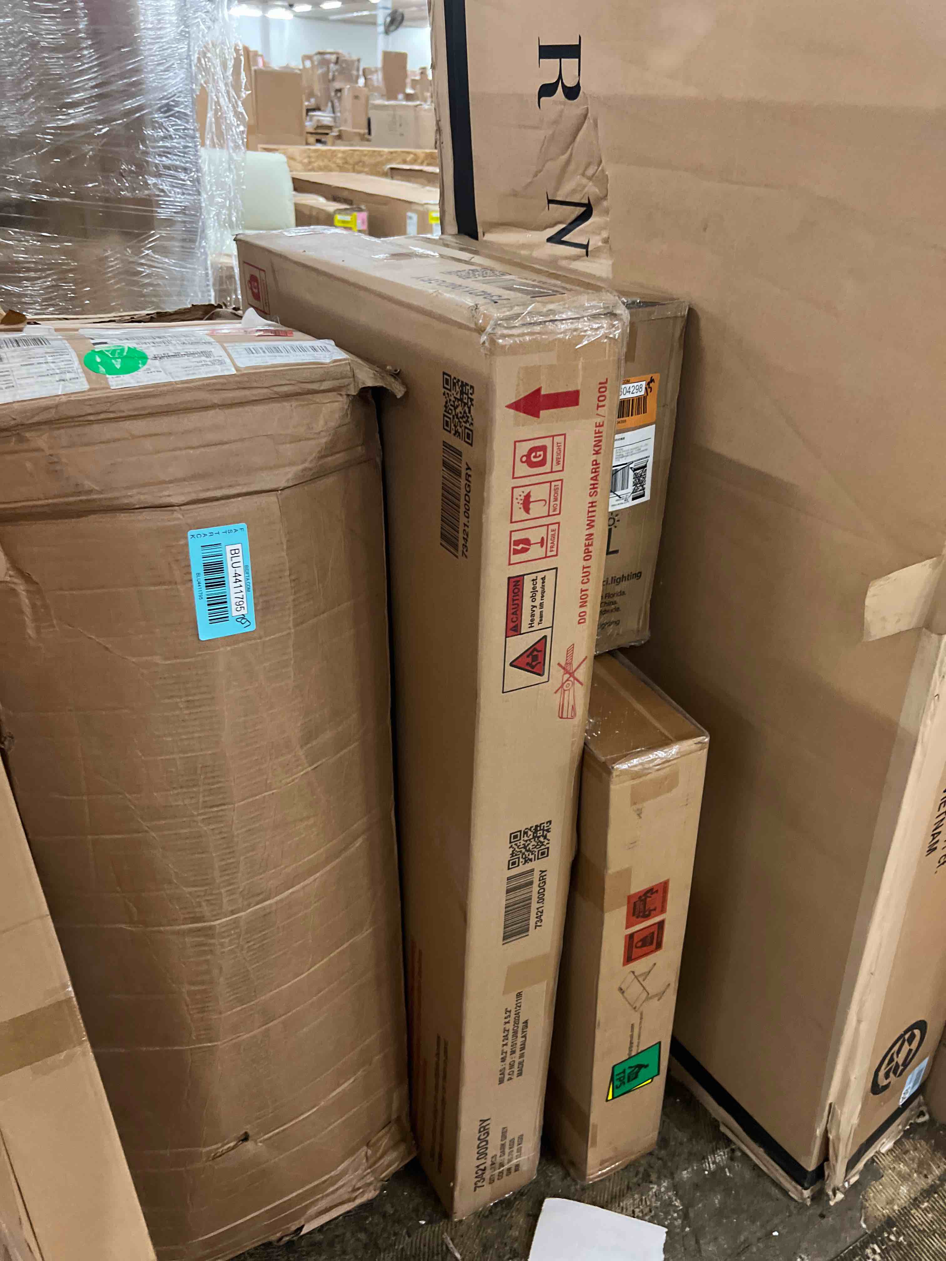 https://s3.amazonaws.com/lotting-images-prod/phillipi/BLU4411796_1755275063961.jpeg