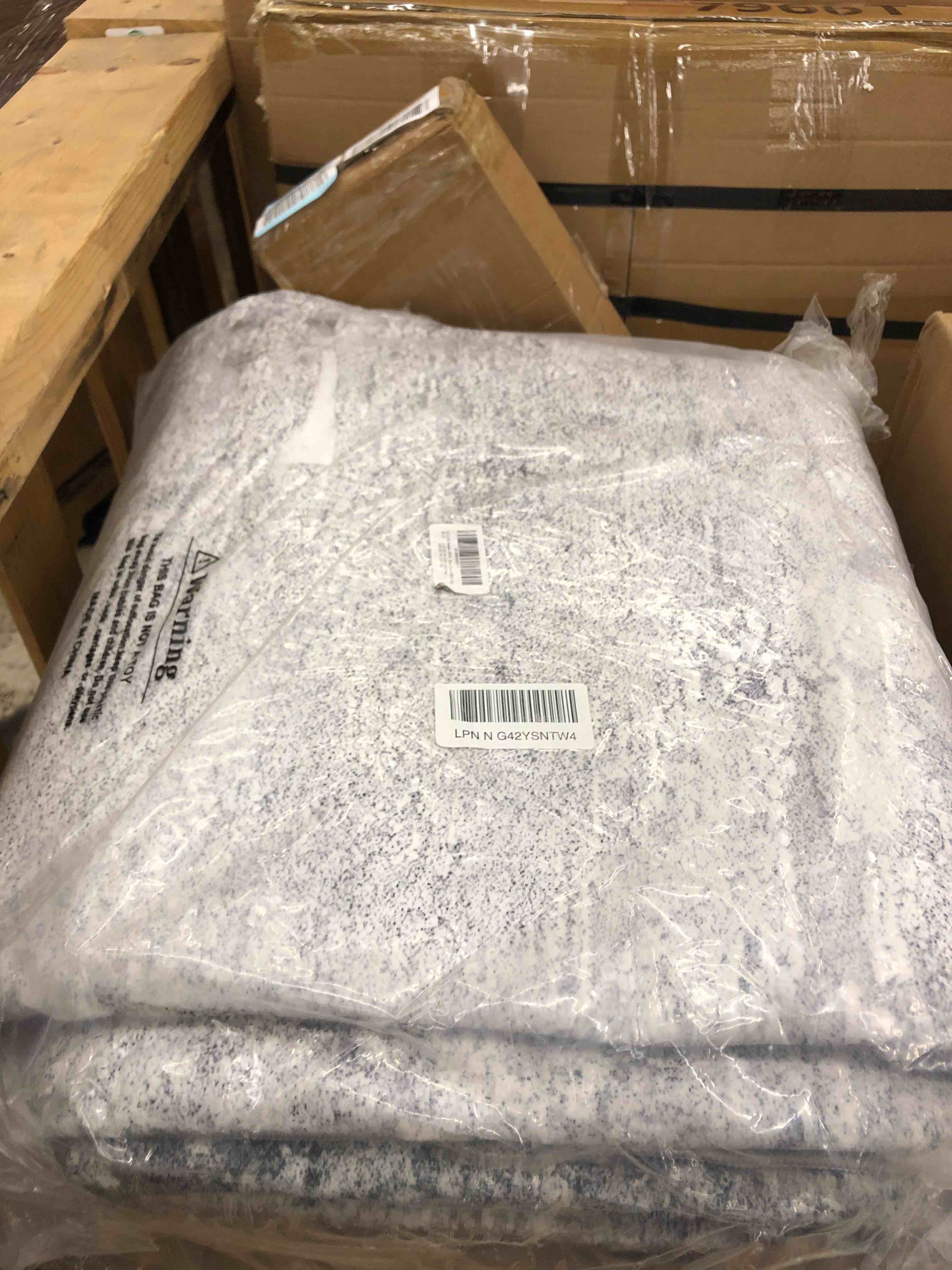 https://s3.amazonaws.com/lotting-images-prod/phillipi/BLU4469175_1731077841870.jpeg