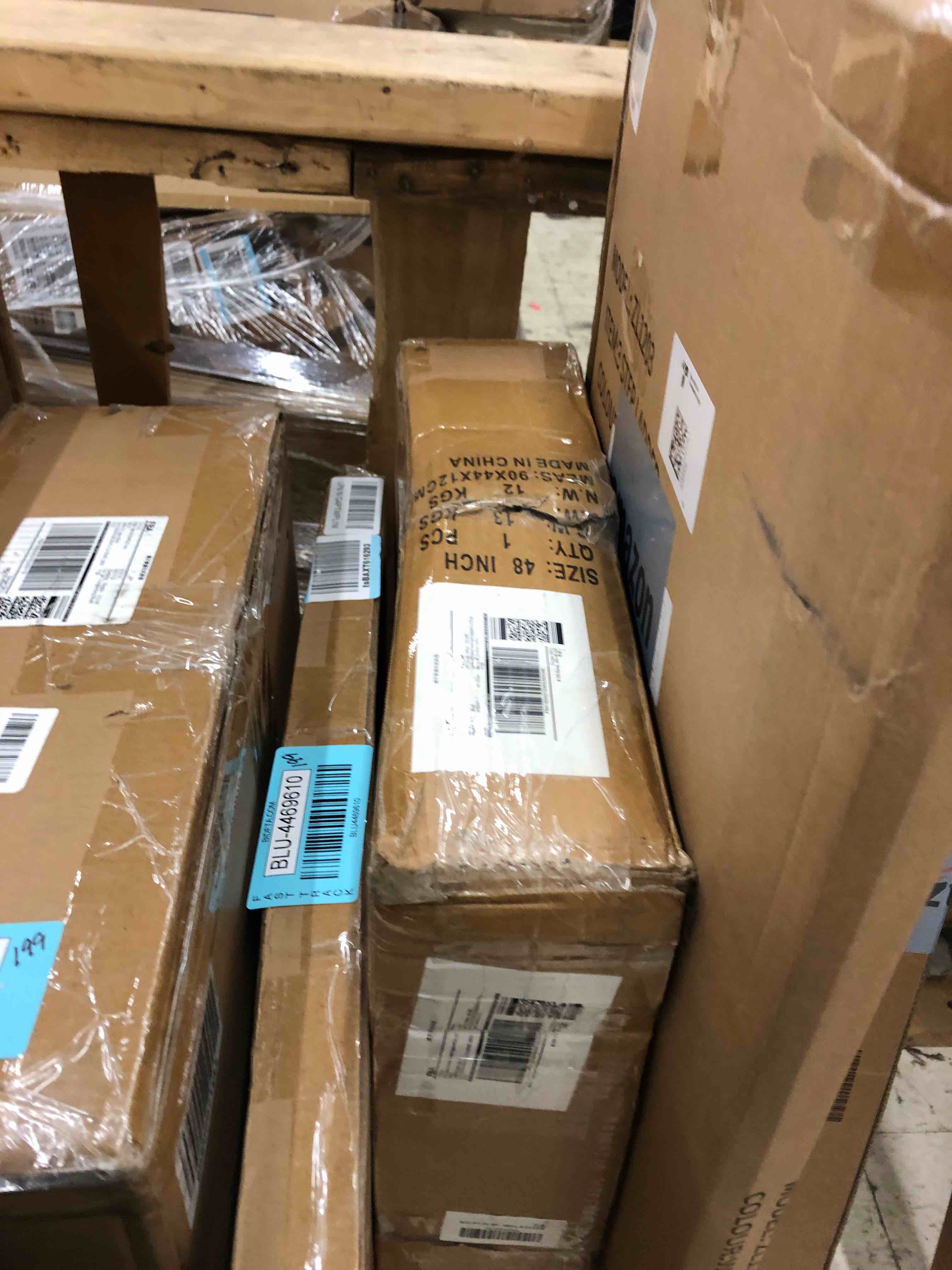 https://s3.amazonaws.com/lotting-images-prod/phillipi/BLU4469611_1732027152419.jpeg