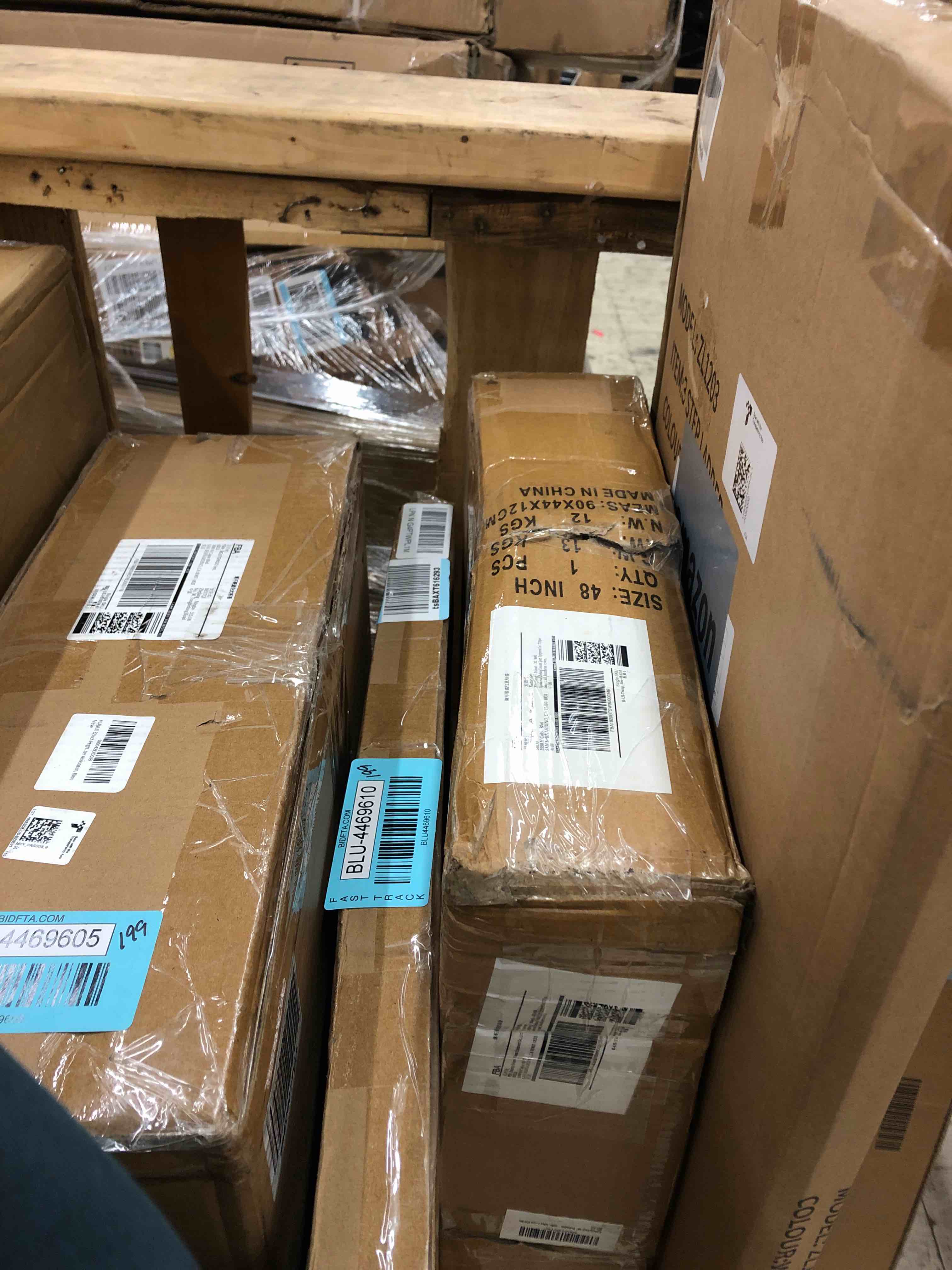 https://s3.amazonaws.com/lotting-images-prod/phillipi/BLU4469611_1732027153901.jpeg