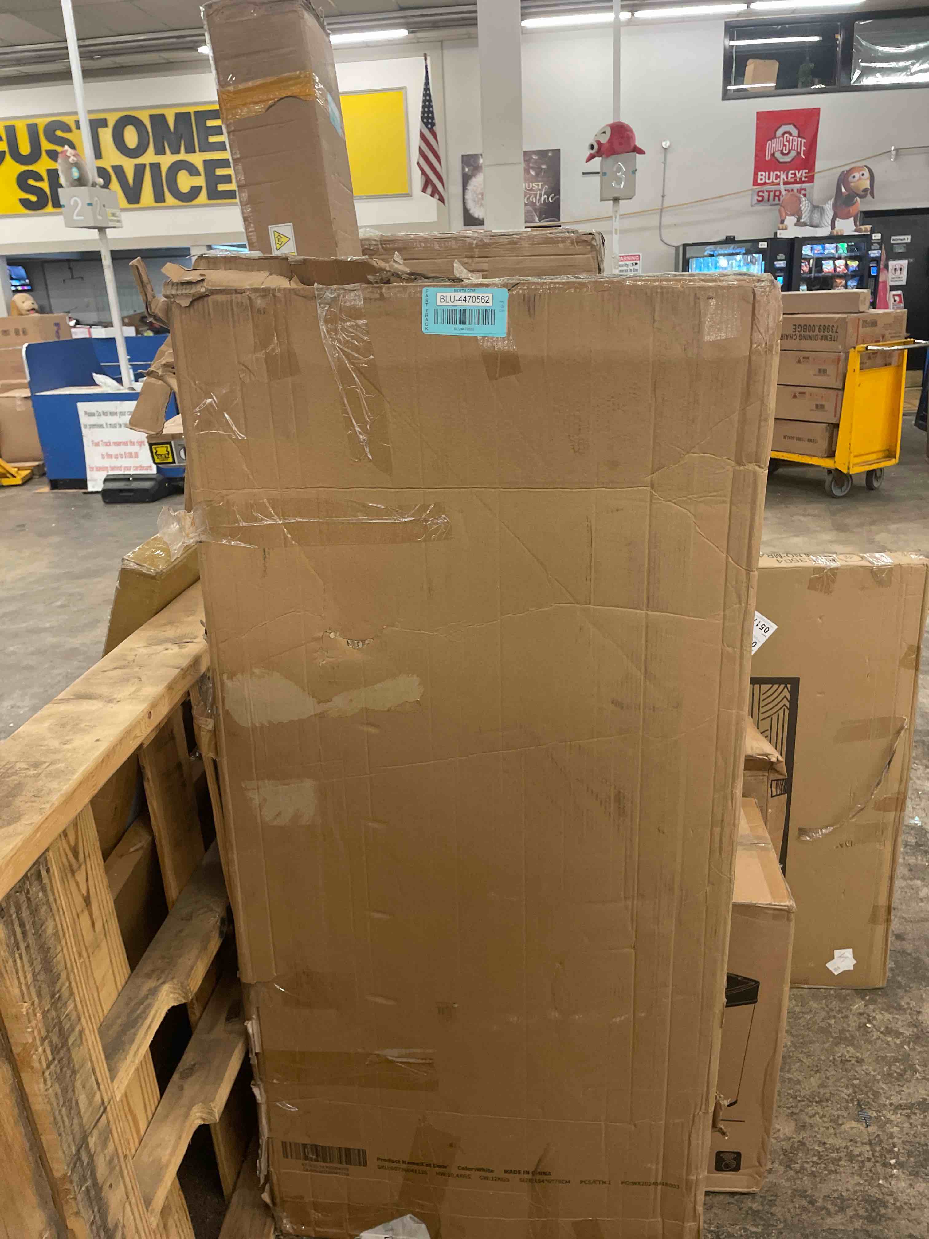 https://s3.amazonaws.com/lotting-images-prod/phillipi/BLU4470562_1729125600101.jpeg