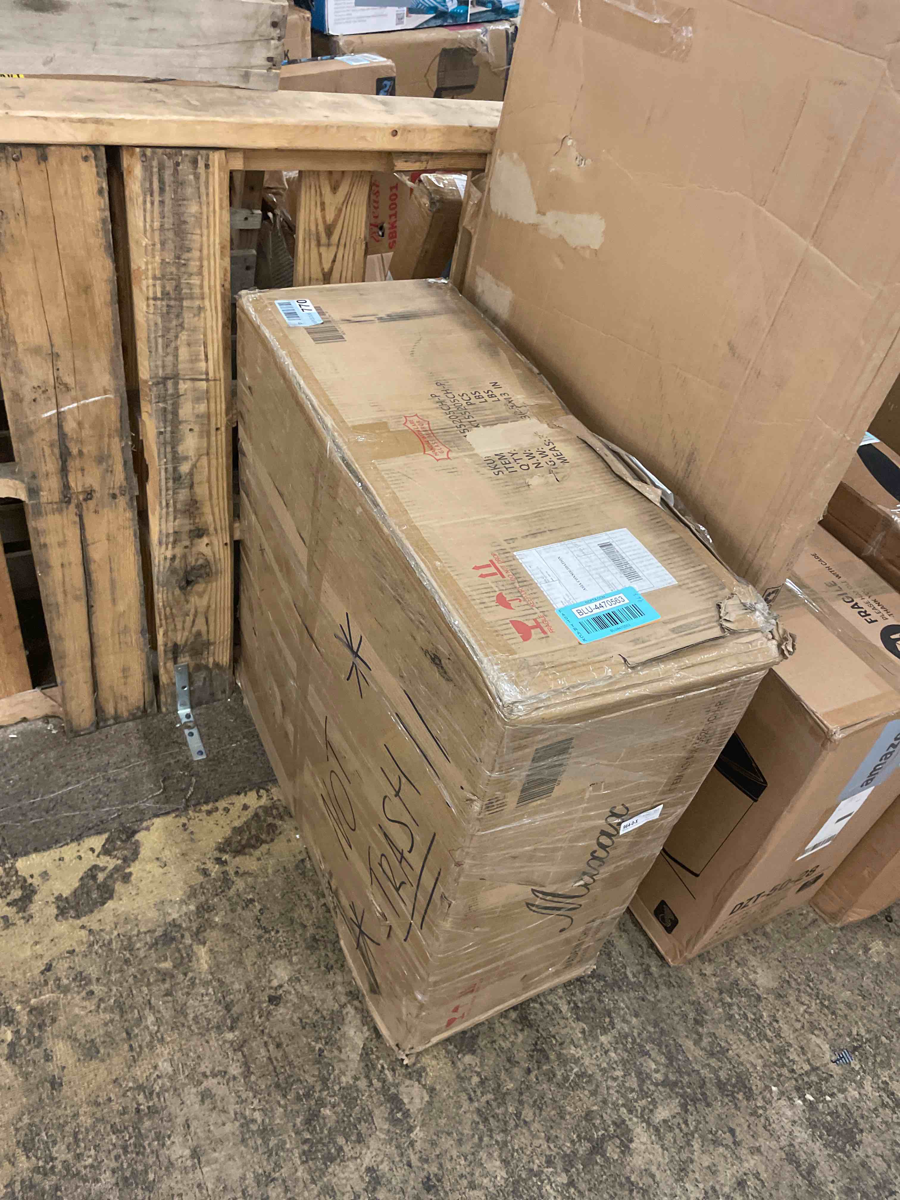https://s3.amazonaws.com/lotting-images-prod/phillipi/BLU4470563_1729125720401.jpeg