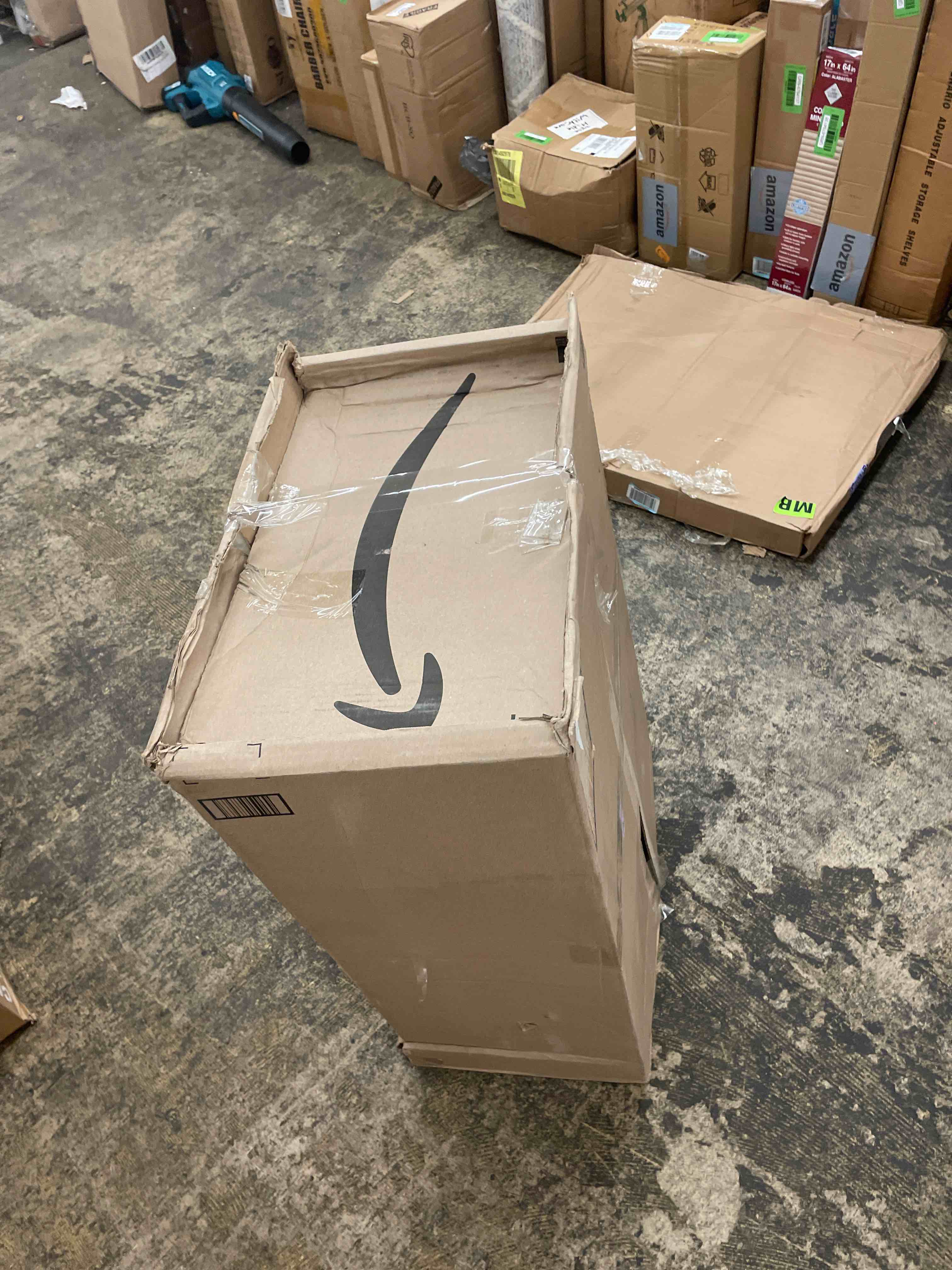 https://s3.amazonaws.com/lotting-images-prod/phillipi/BLU4470592_1729129678578.jpeg
